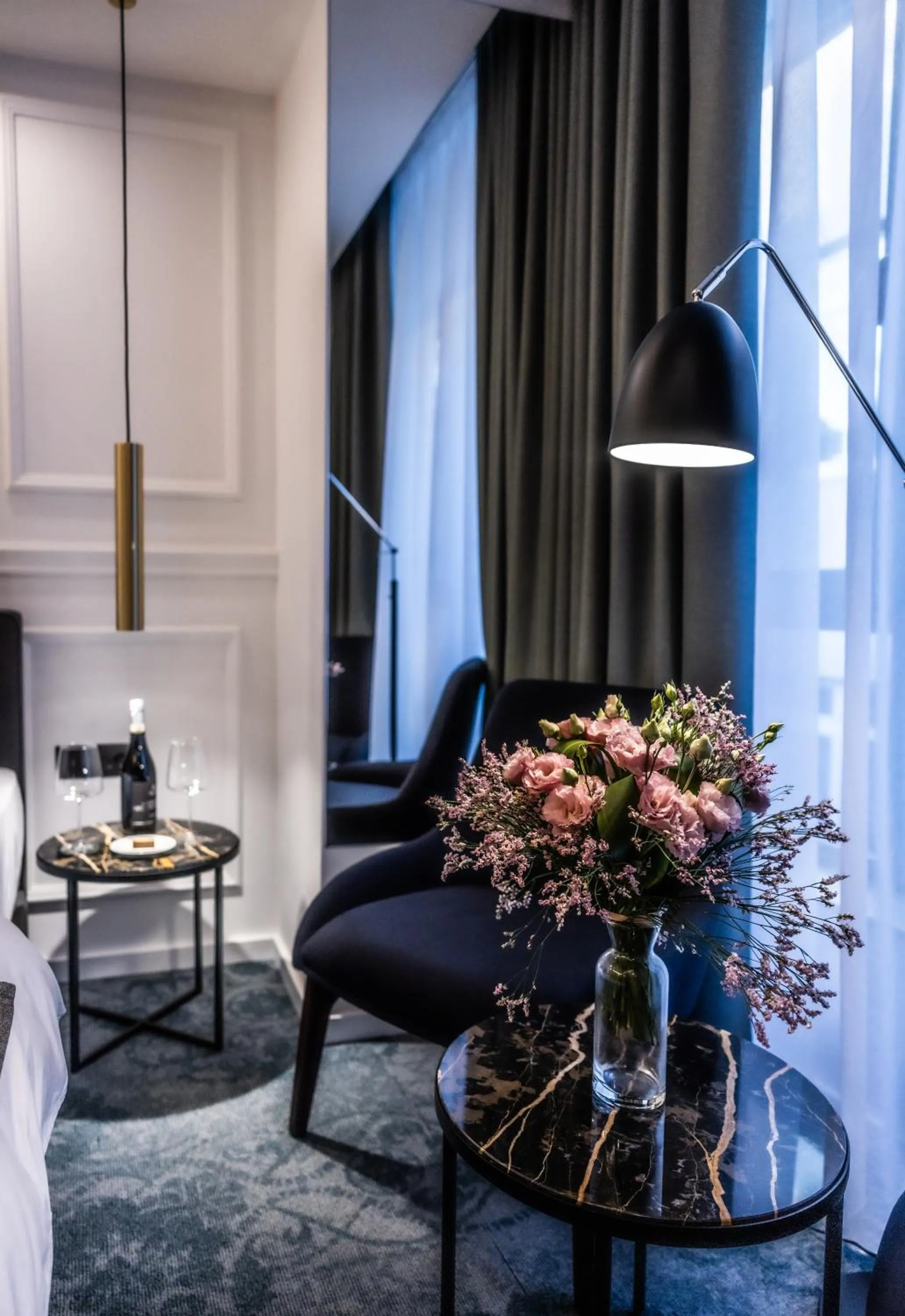 Seating area in Apeiro City Avant-garde Hotel