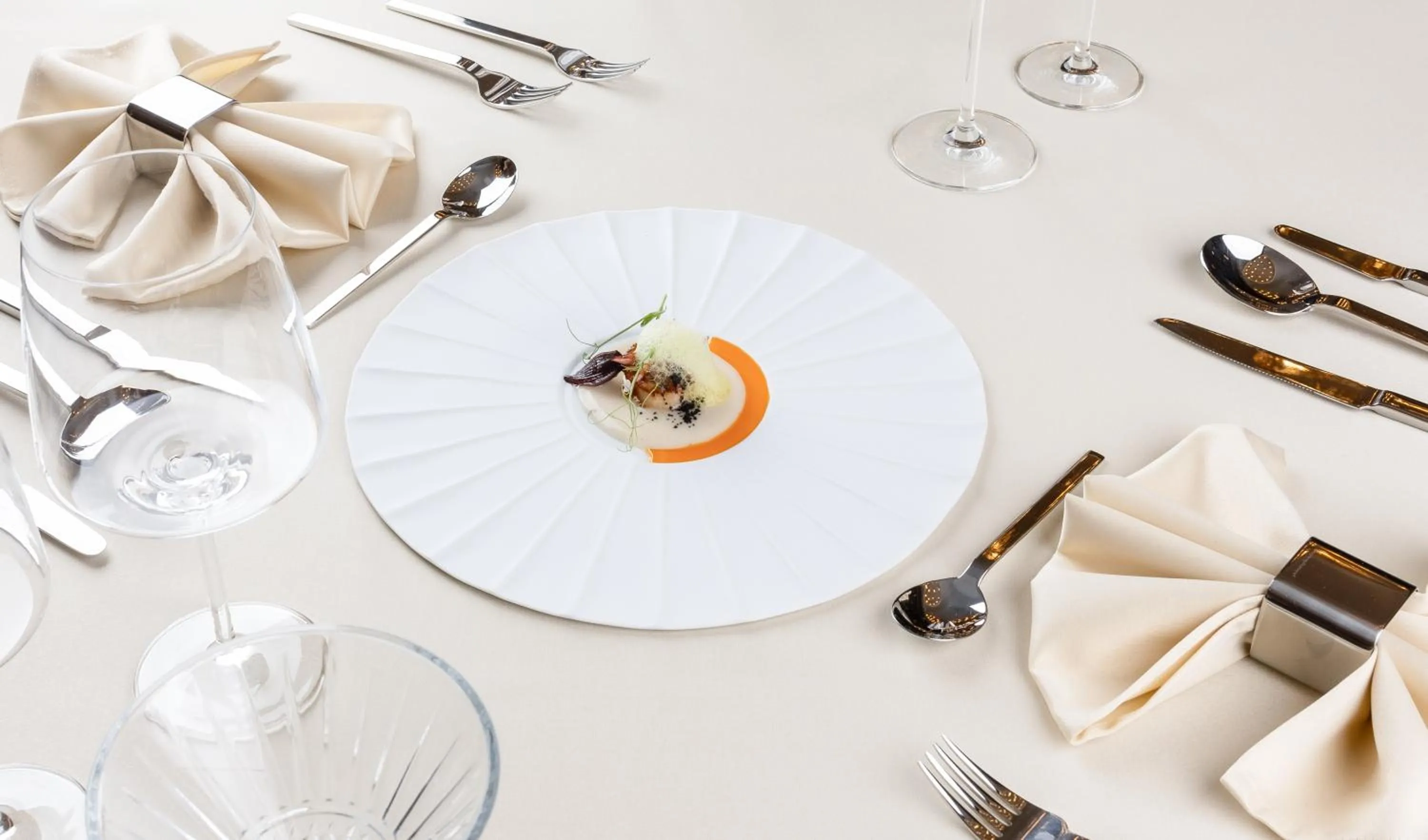 Food and drinks in Apeiro City Avant-garde Hotel