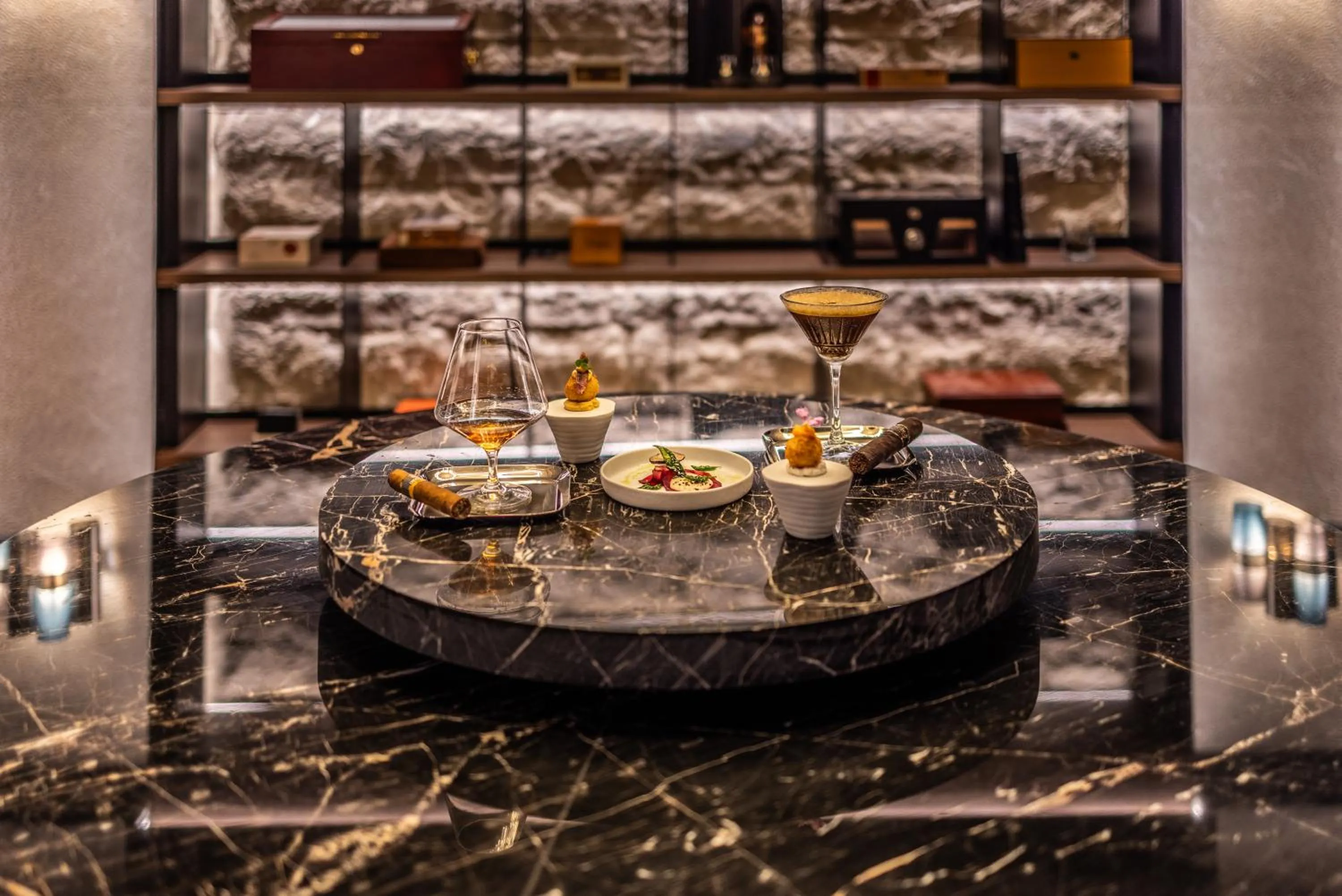 Drinks in Apeiro City Avant-garde Hotel