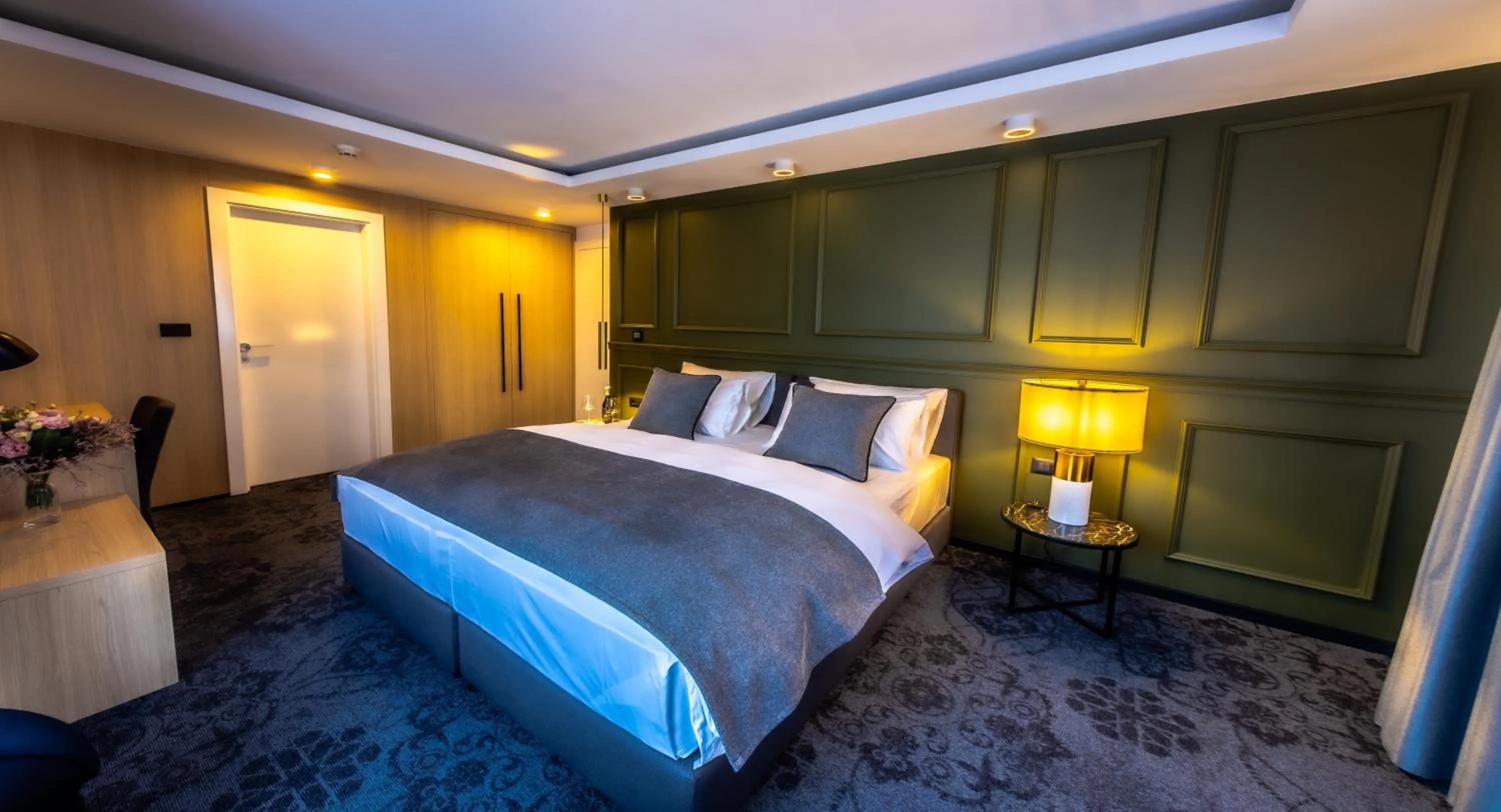 Bed in Apeiro City Avant-garde Hotel