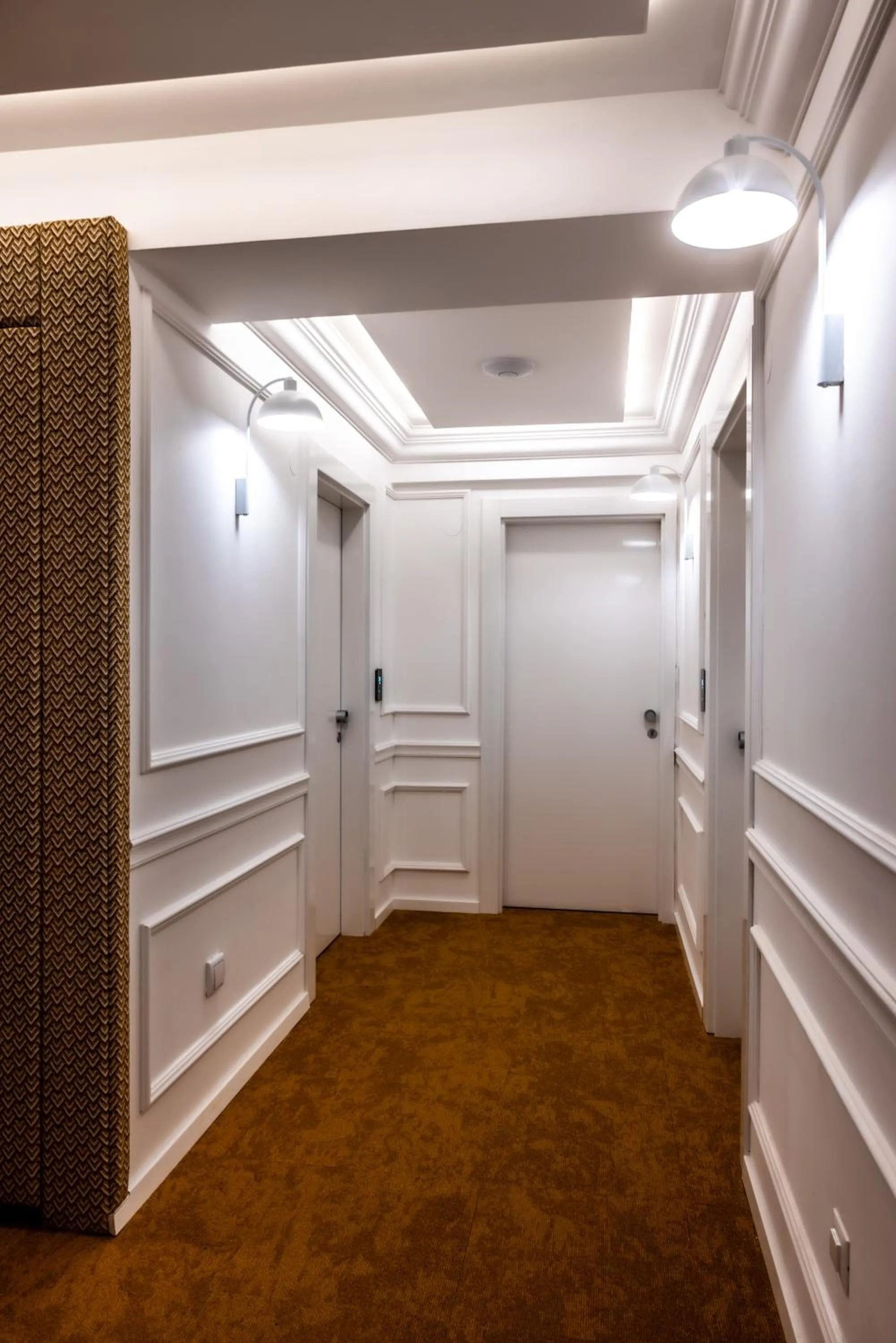 Property building in Apeiro City Avant-garde Hotel