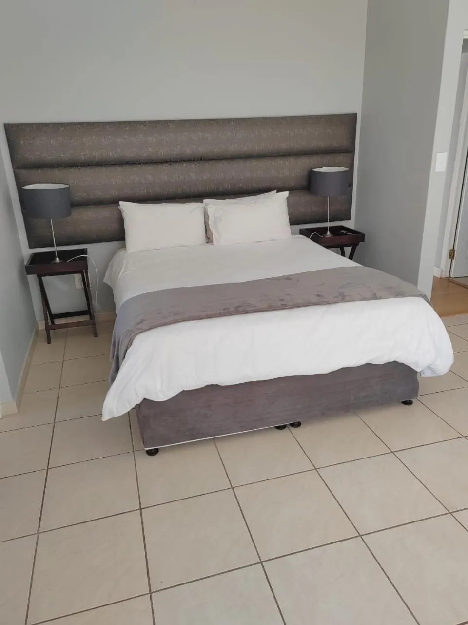 Bed in Russells on the Port