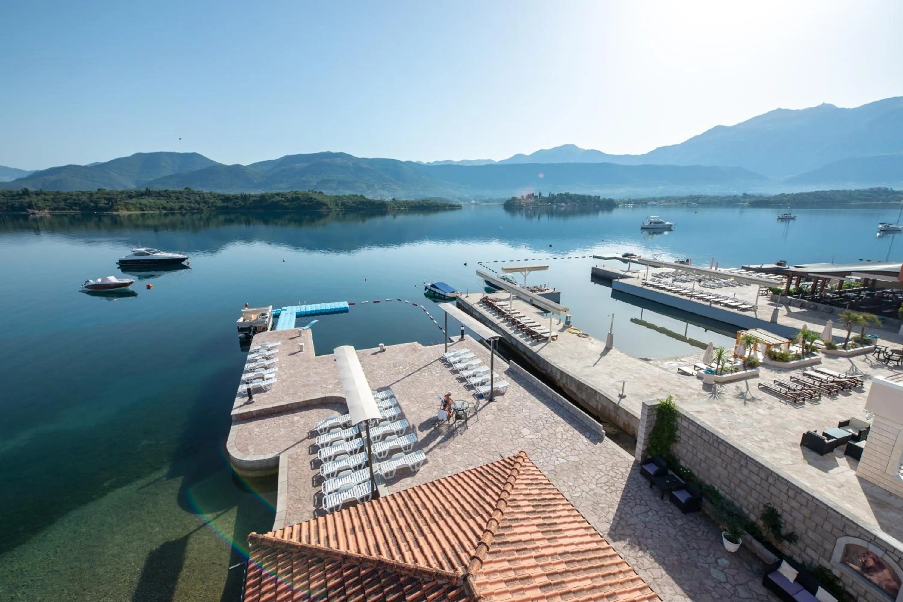 Beach in Apart-hotel Villa Lav