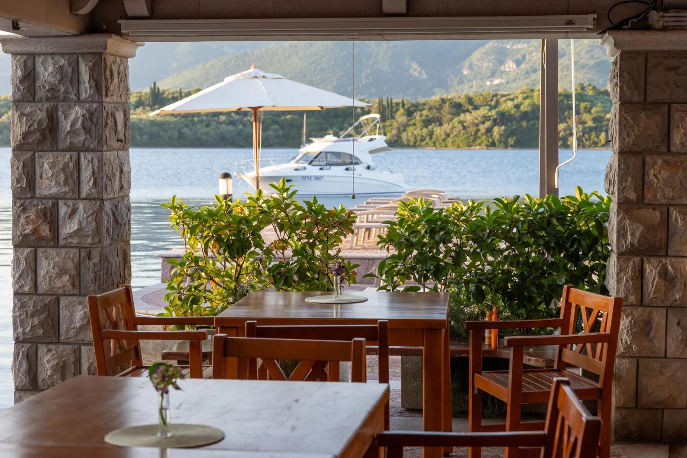 Restaurant/places to eat in Apart-hotel Villa Lav