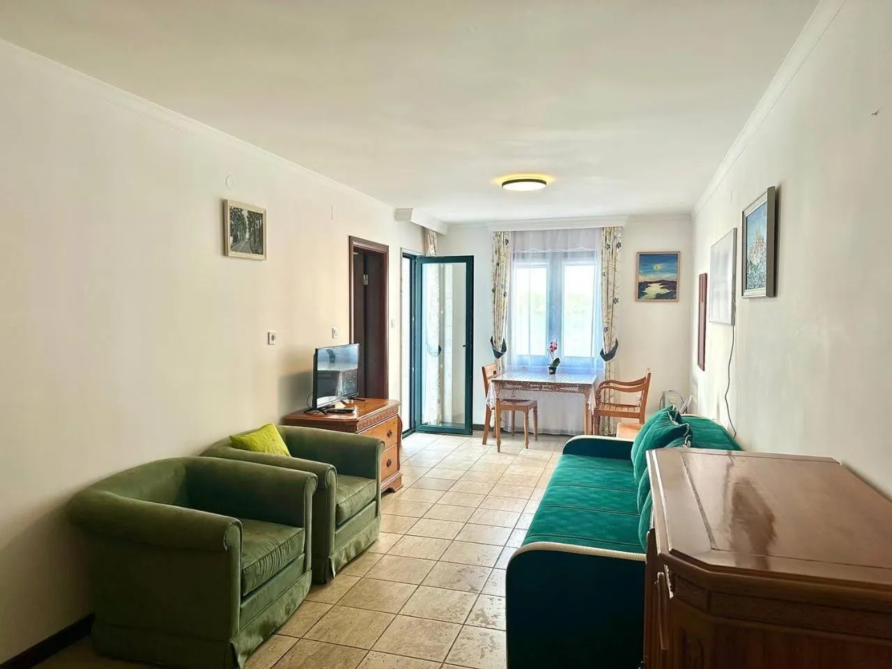 Photo of the whole room in Apart-hotel Villa Lav