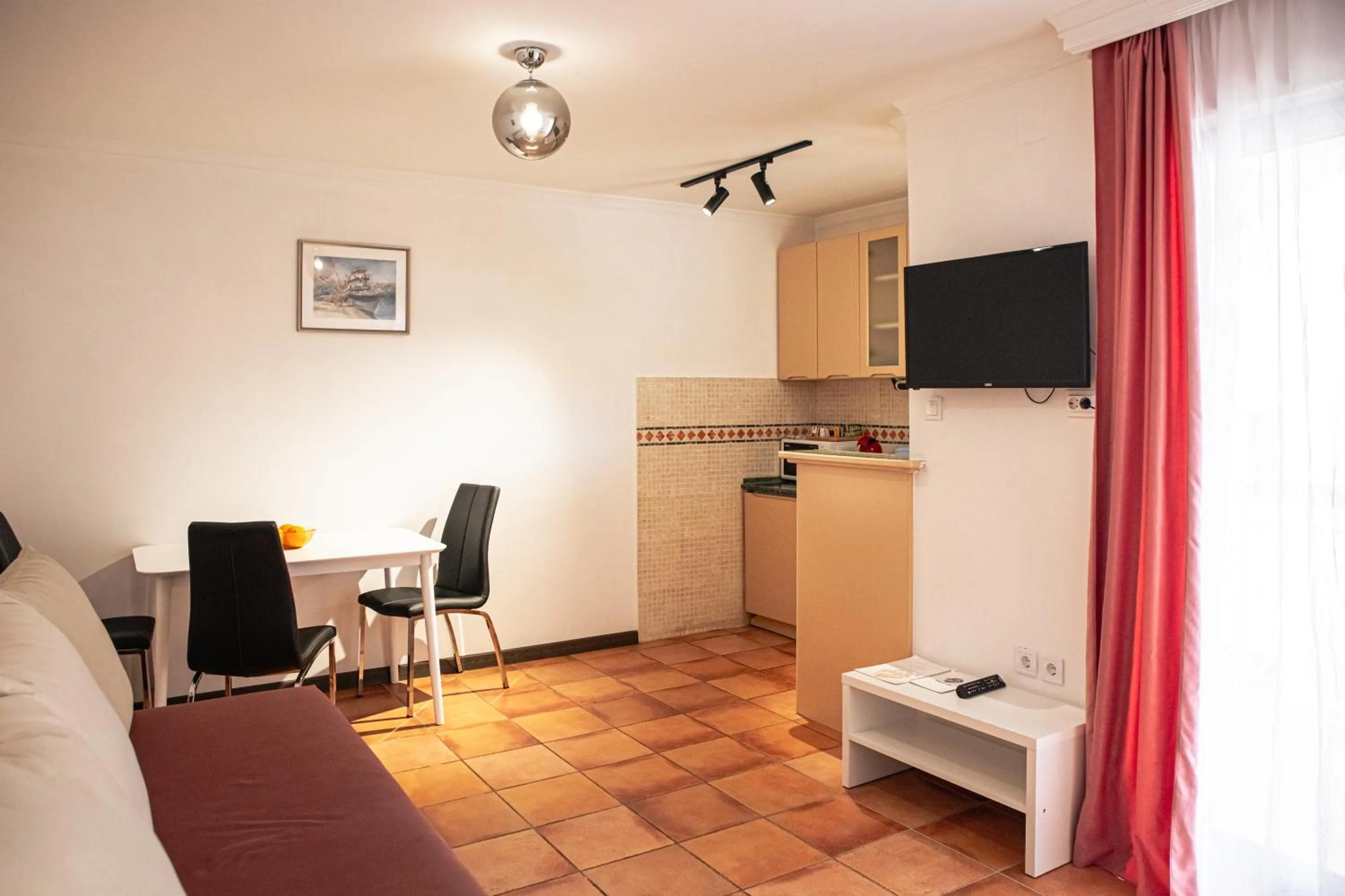 TV and multimedia in Apart-hotel Villa Lav