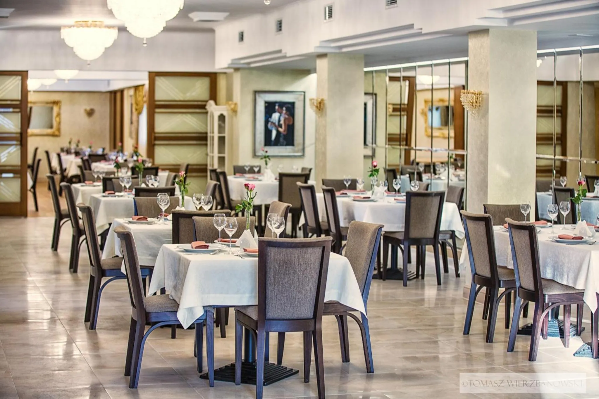 Restaurant/places to eat in Hotel Lord Krosno