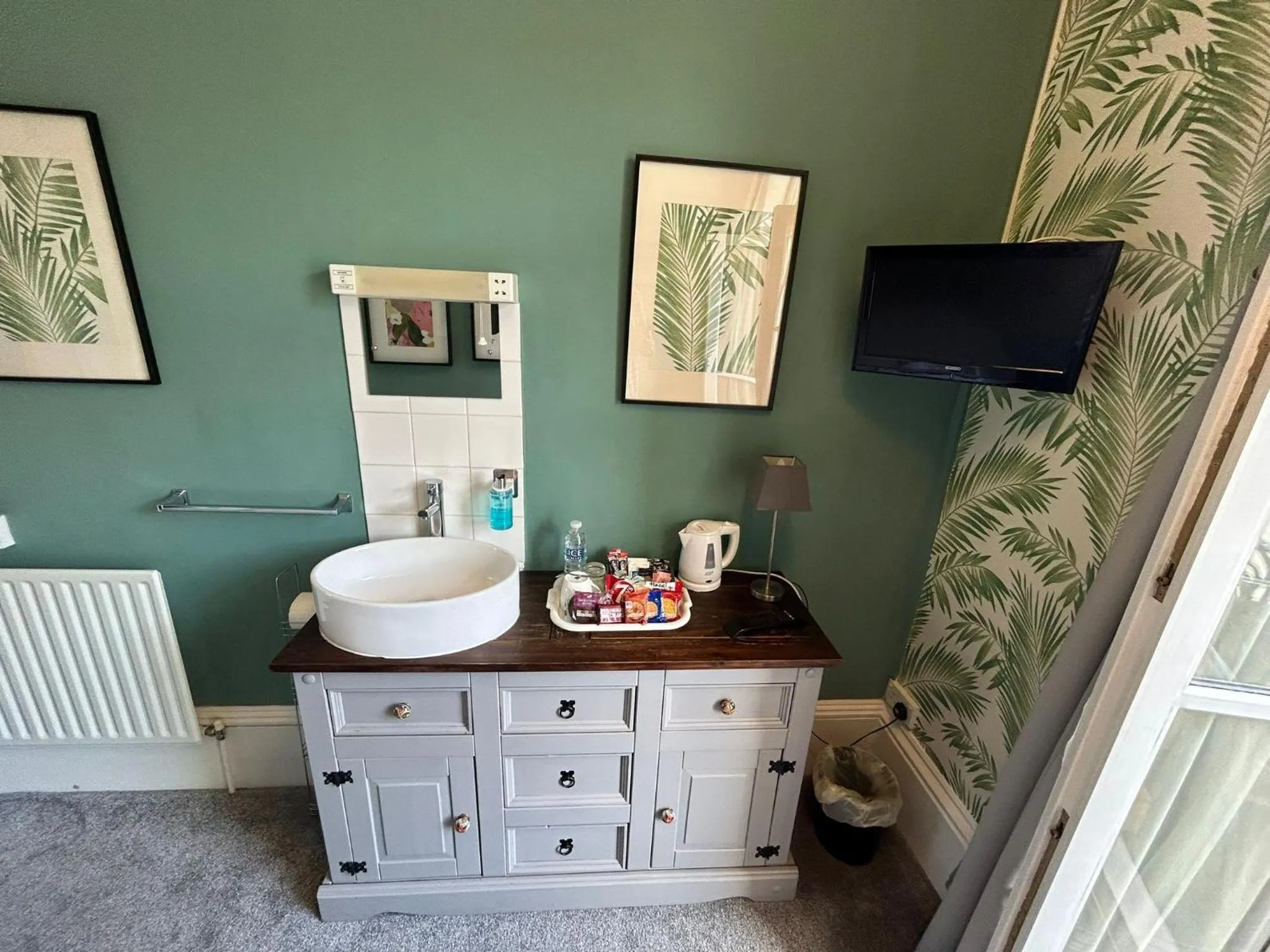 Bathroom in The Lyndhurst Guest House