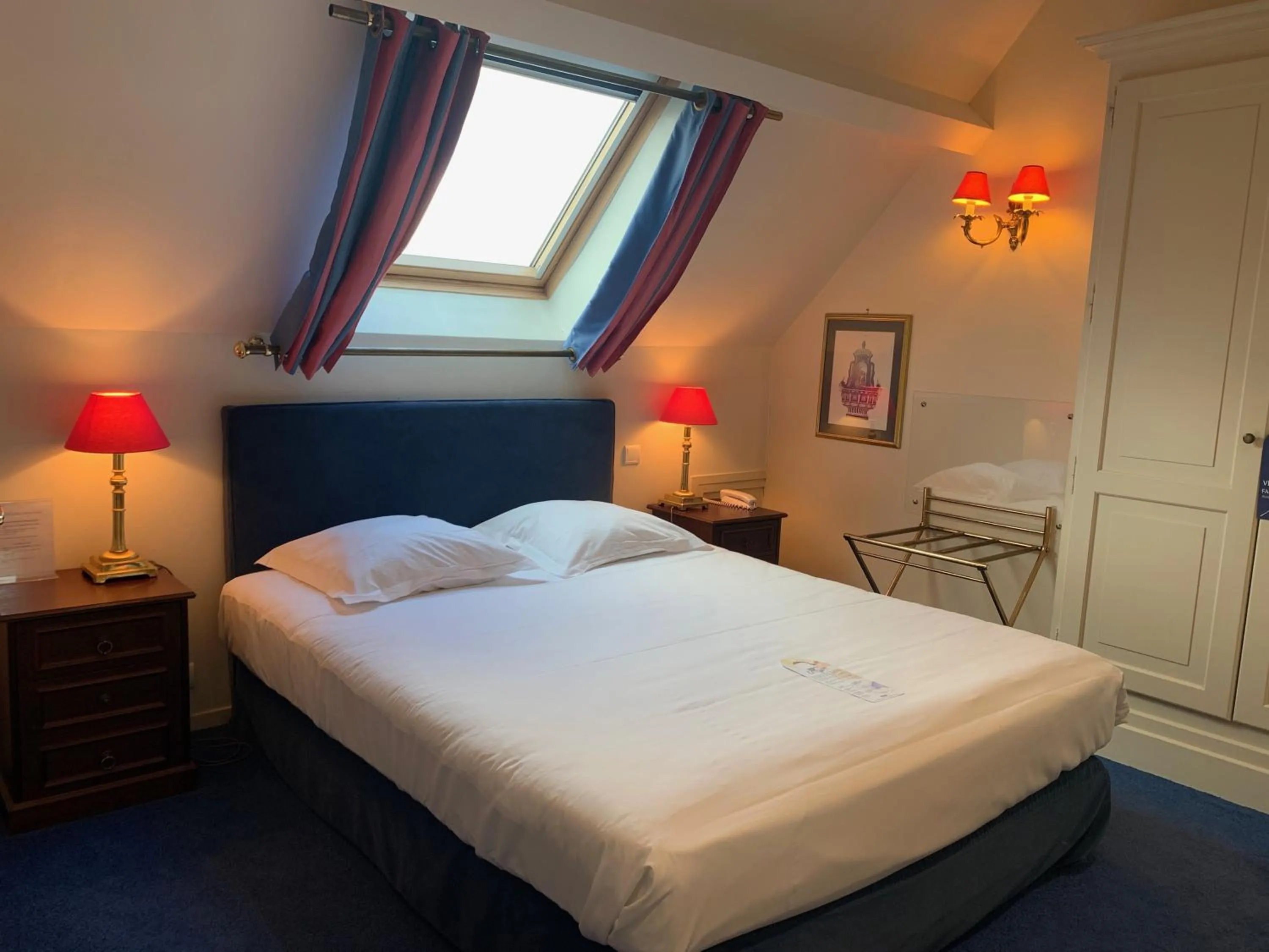 Bed in Hôtel Château Tilques