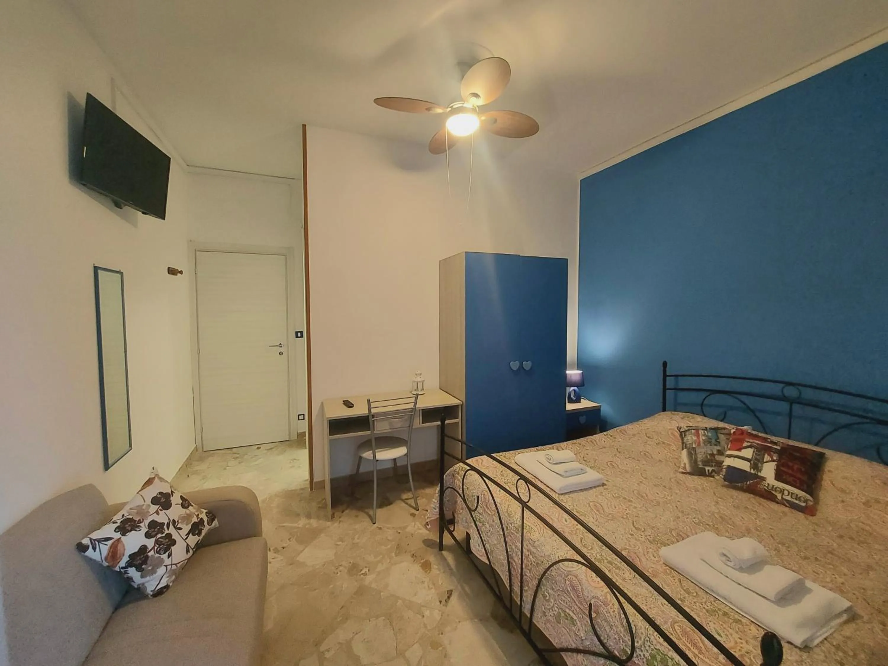 Bed in B&B D'Amico87