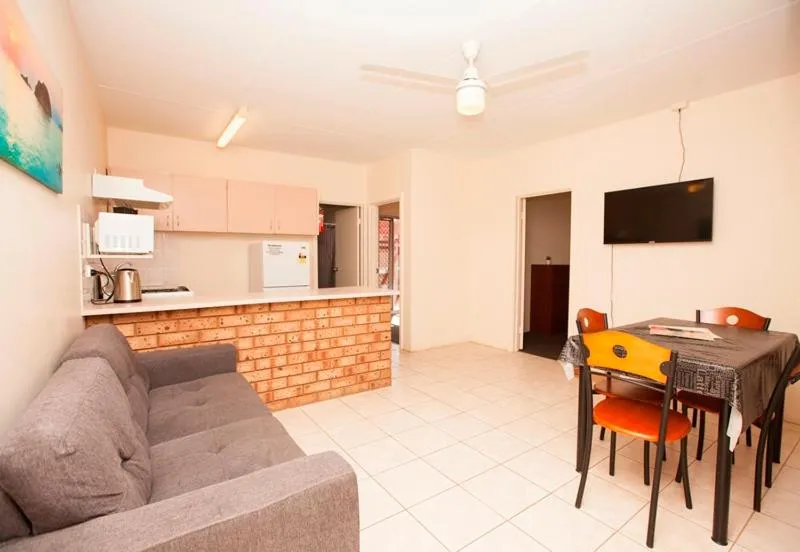 Carnarvon Central Apartments