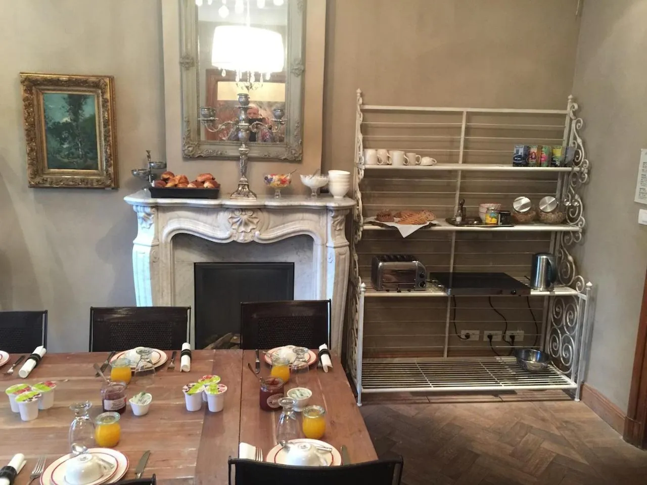 Buffet breakfast in B&B 1669