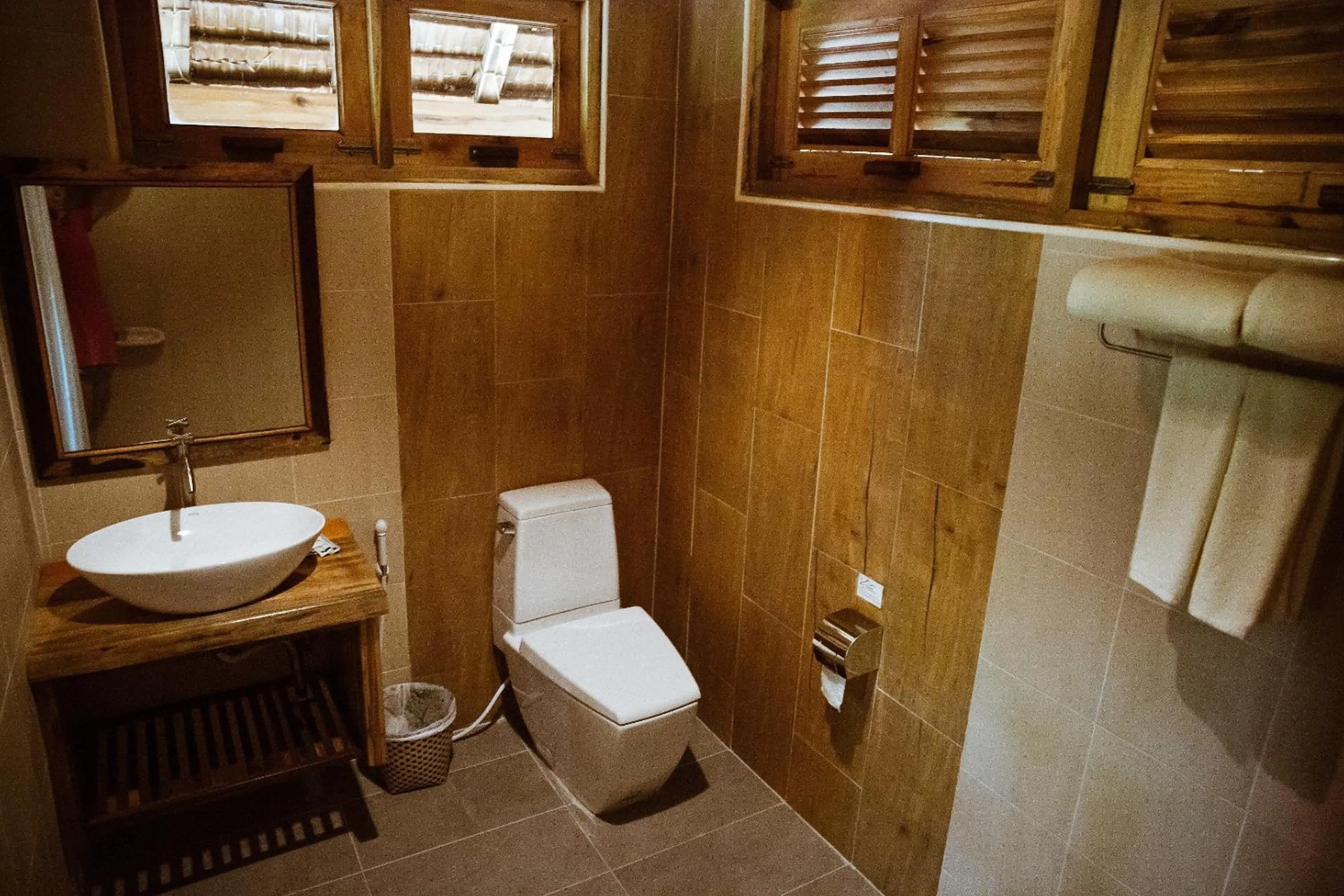 Bathroom in Phi Phi Phu Chalet Resort
