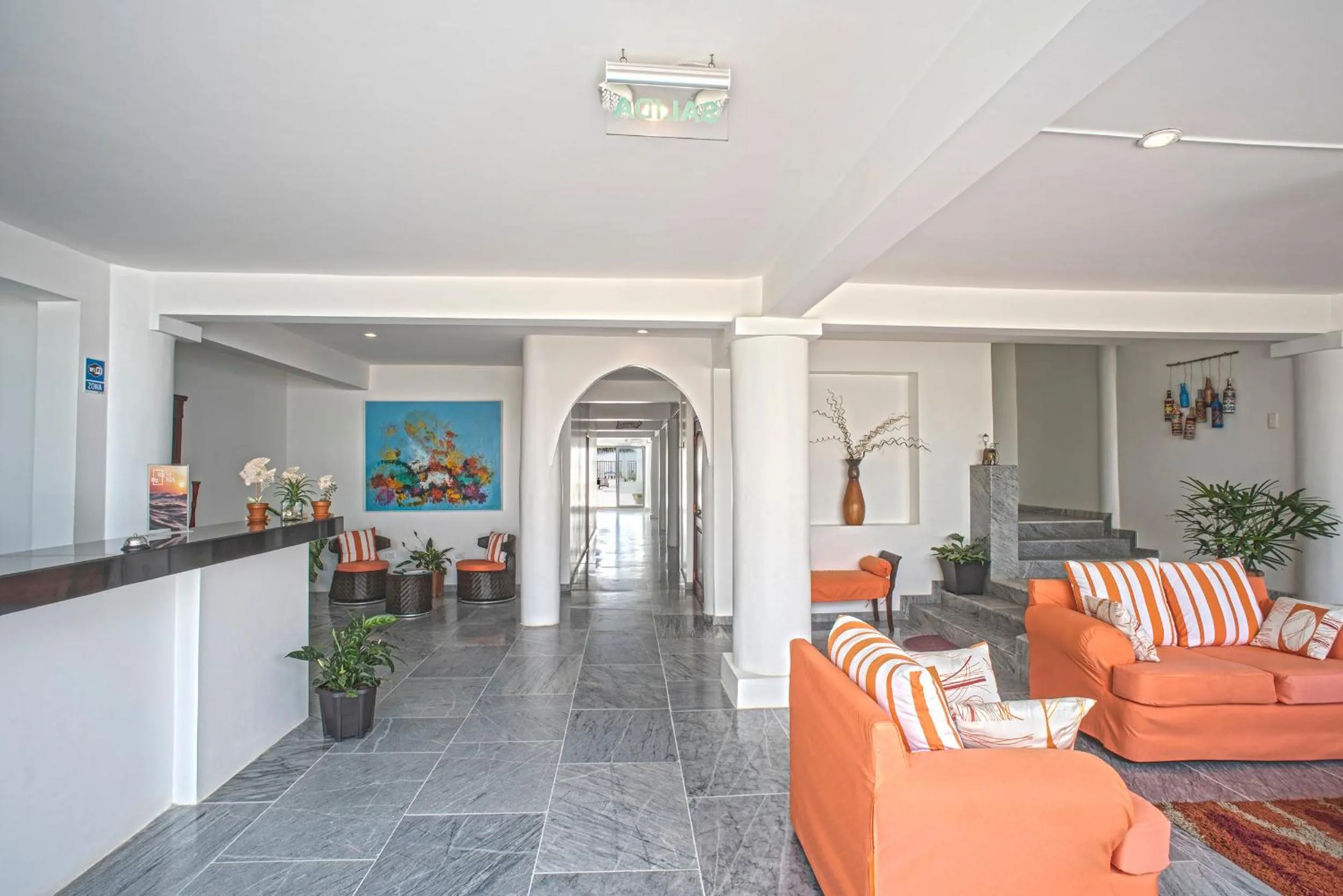 Communal lounge/ TV room in Hotel La Ría Playas