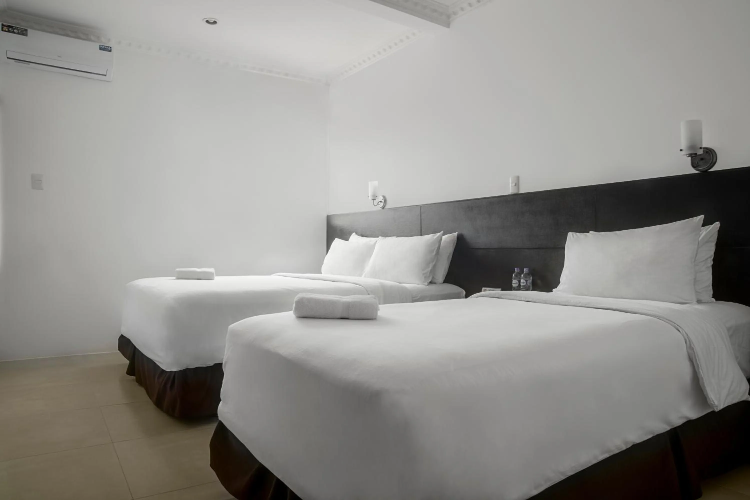 Bed in Hotel La Ría Playas