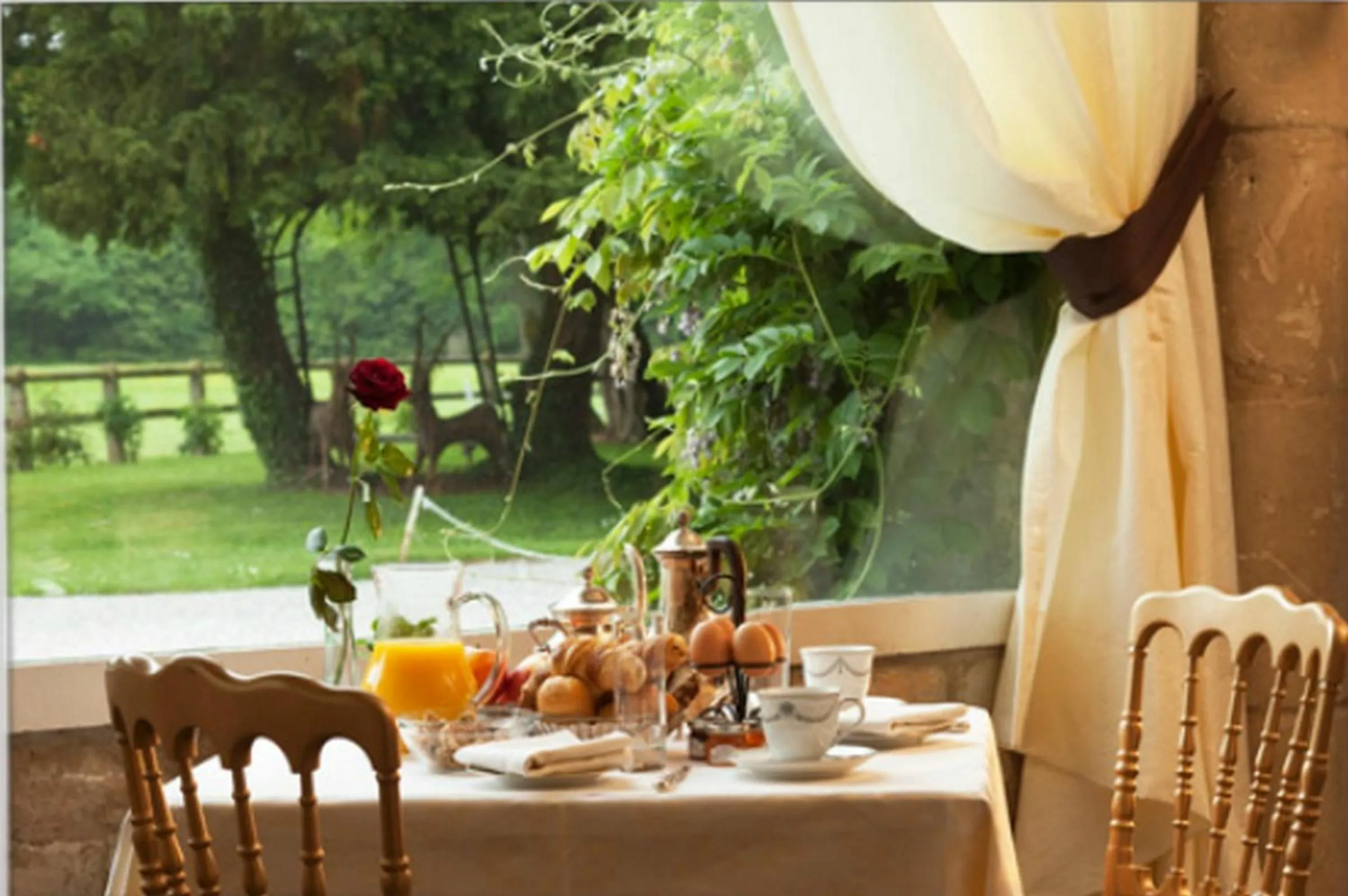 Restaurant/places to eat in Château De Cocove