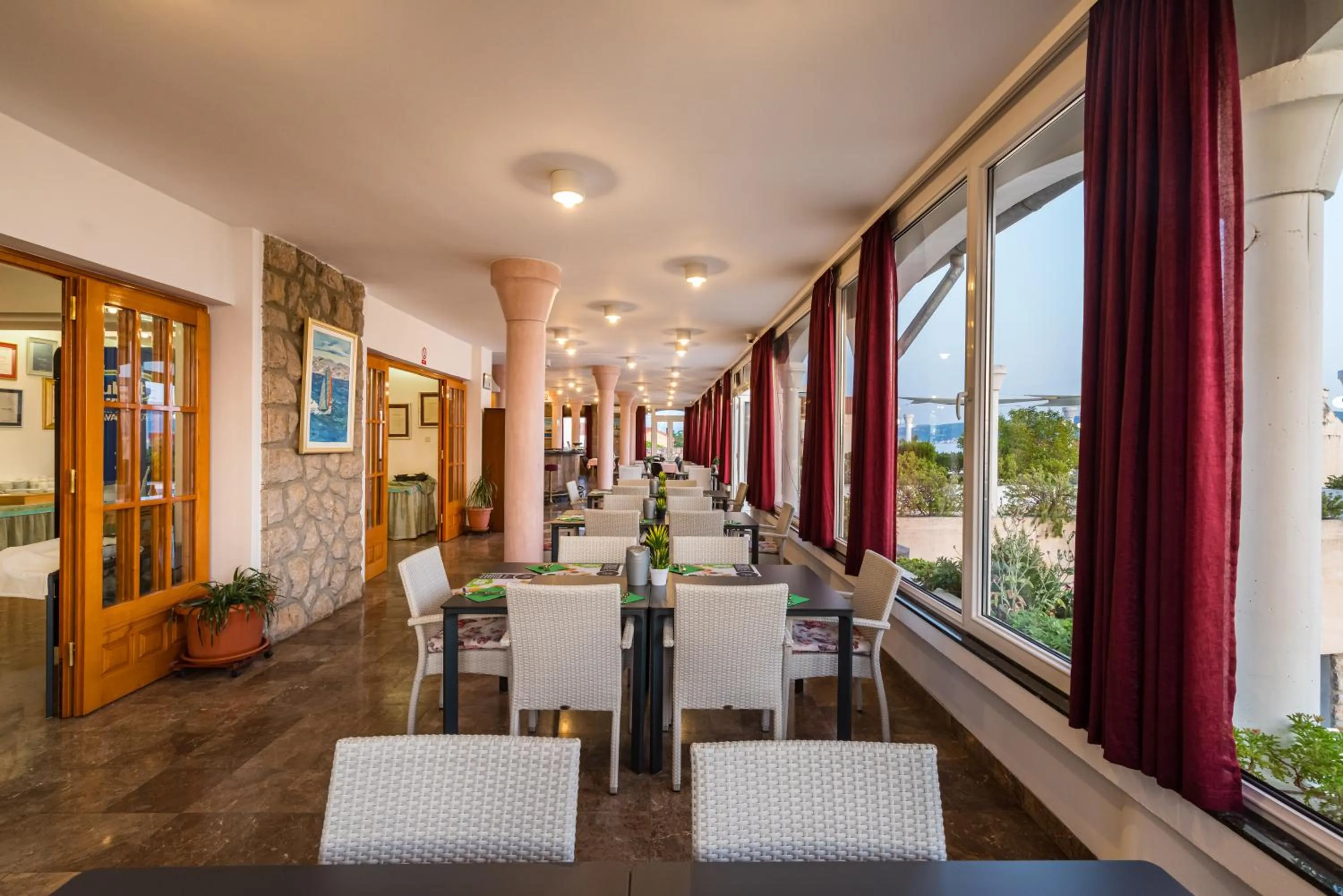 Property building in Hotel Vicko