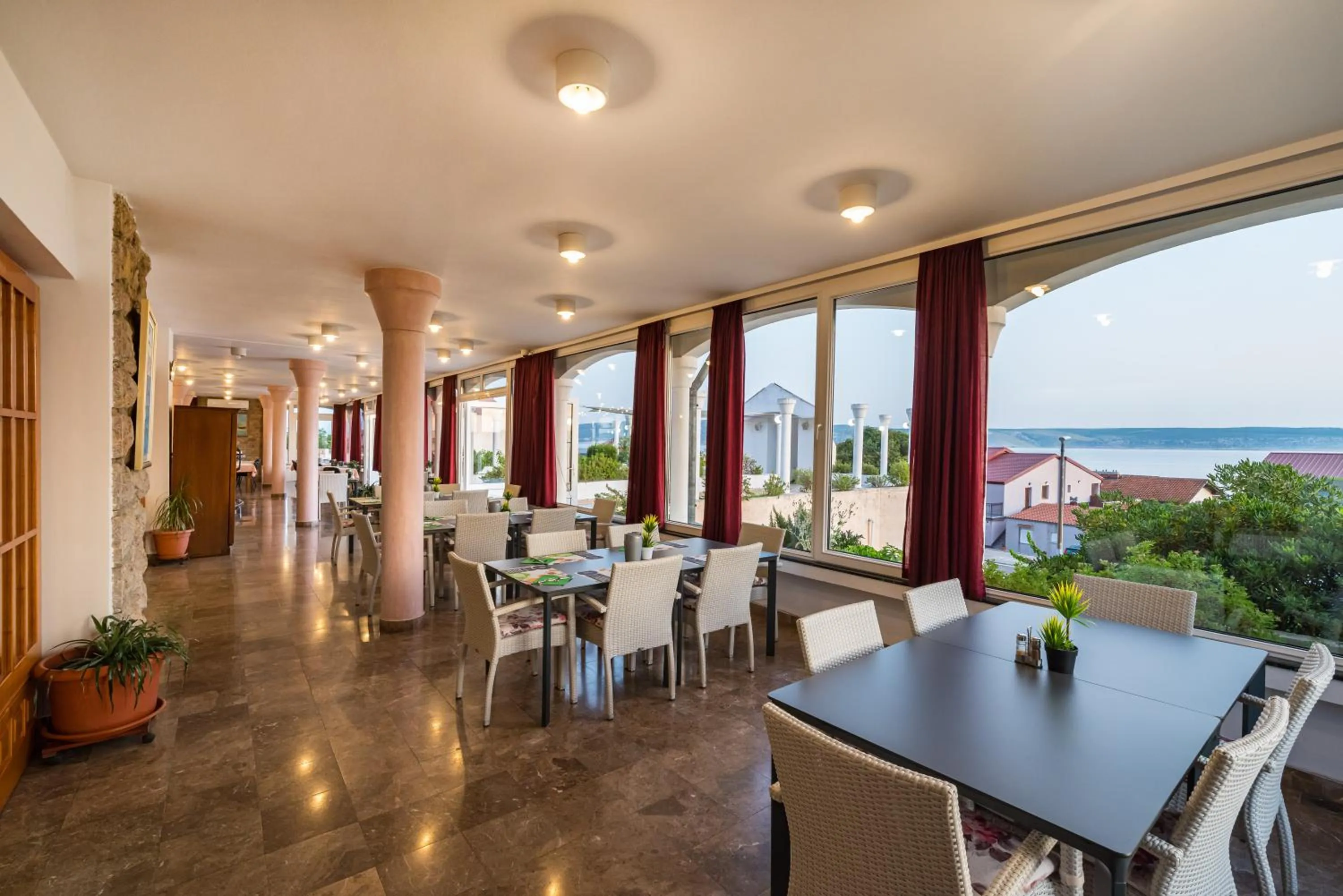 Property building in Hotel Vicko