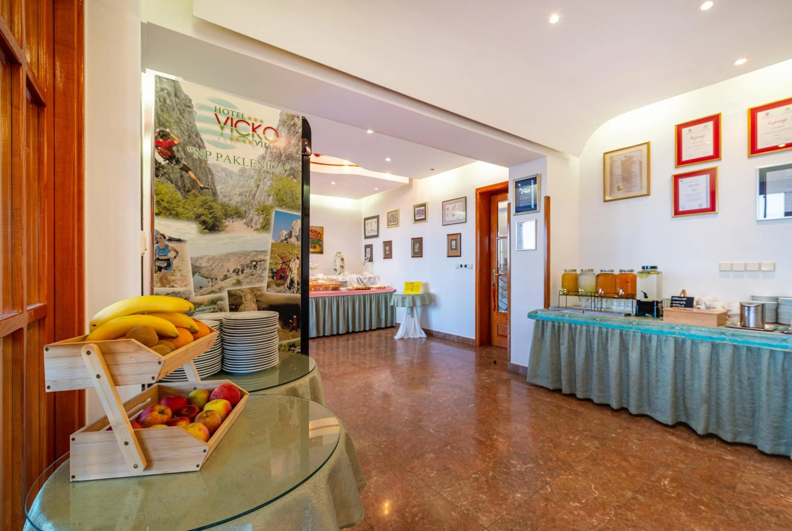 Food and drinks in Hotel Vicko