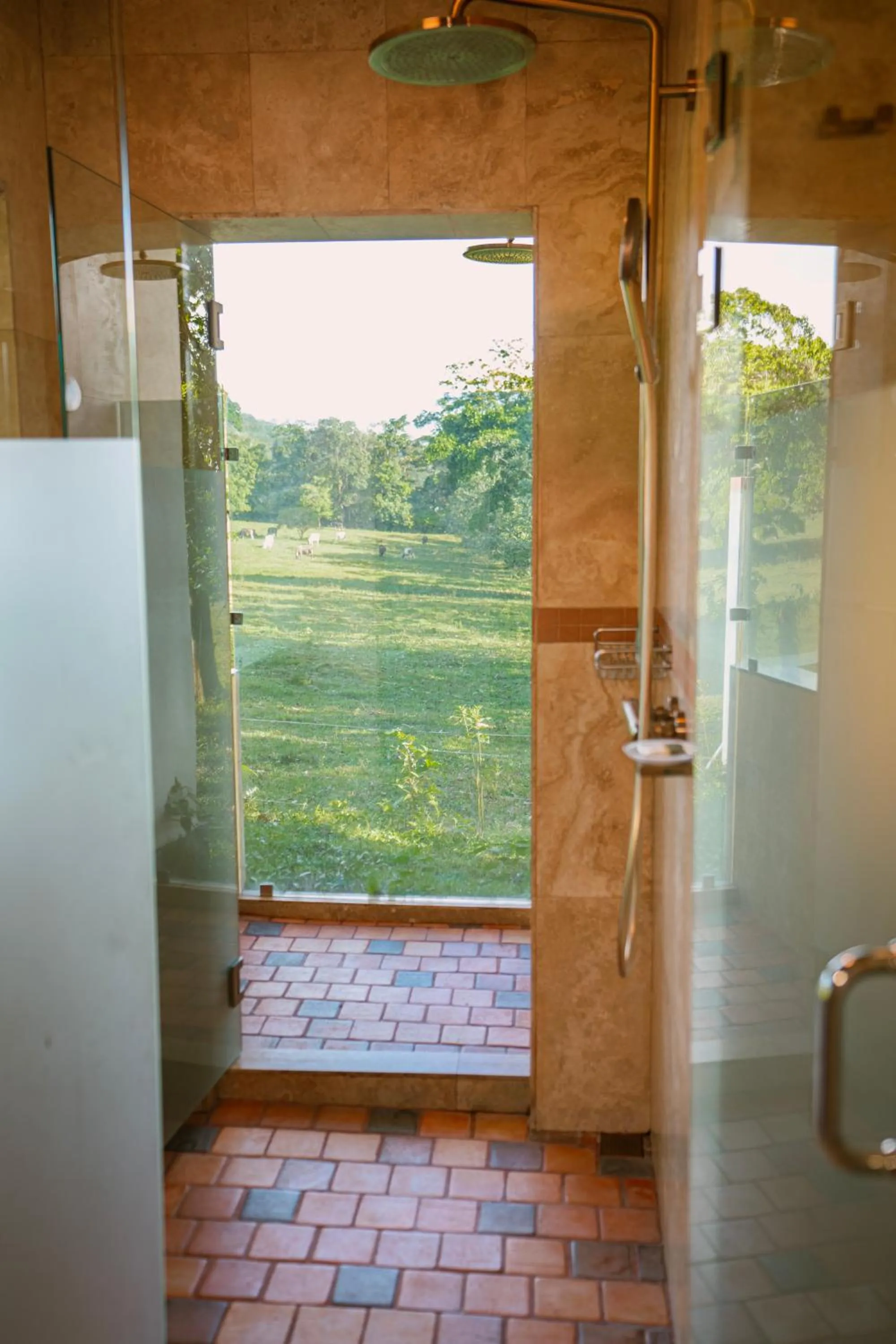 Bathroom in Paradise Hot Springs - Thermal Water & Volcano Views