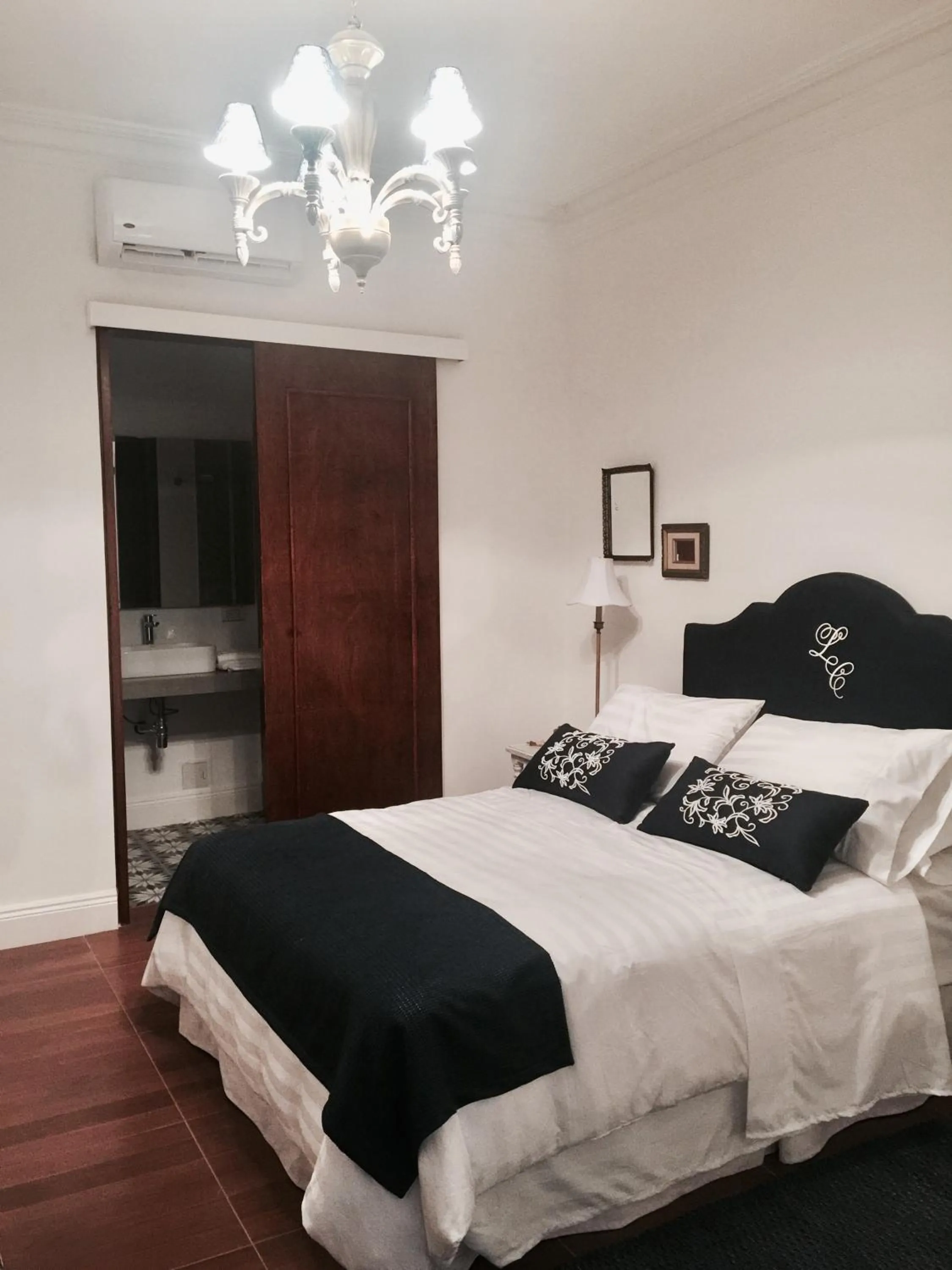 Bed in Leclerc Hotel Boutique Cali Granada