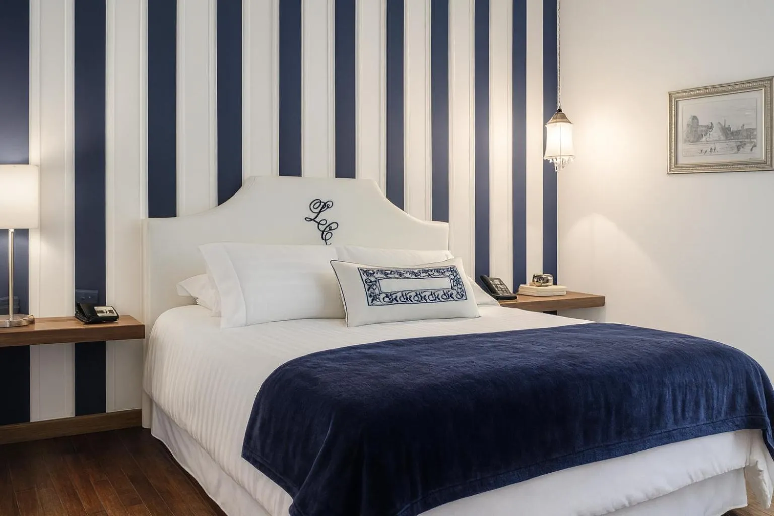 Bed in Leclerc Hotel Boutique Cali Granada