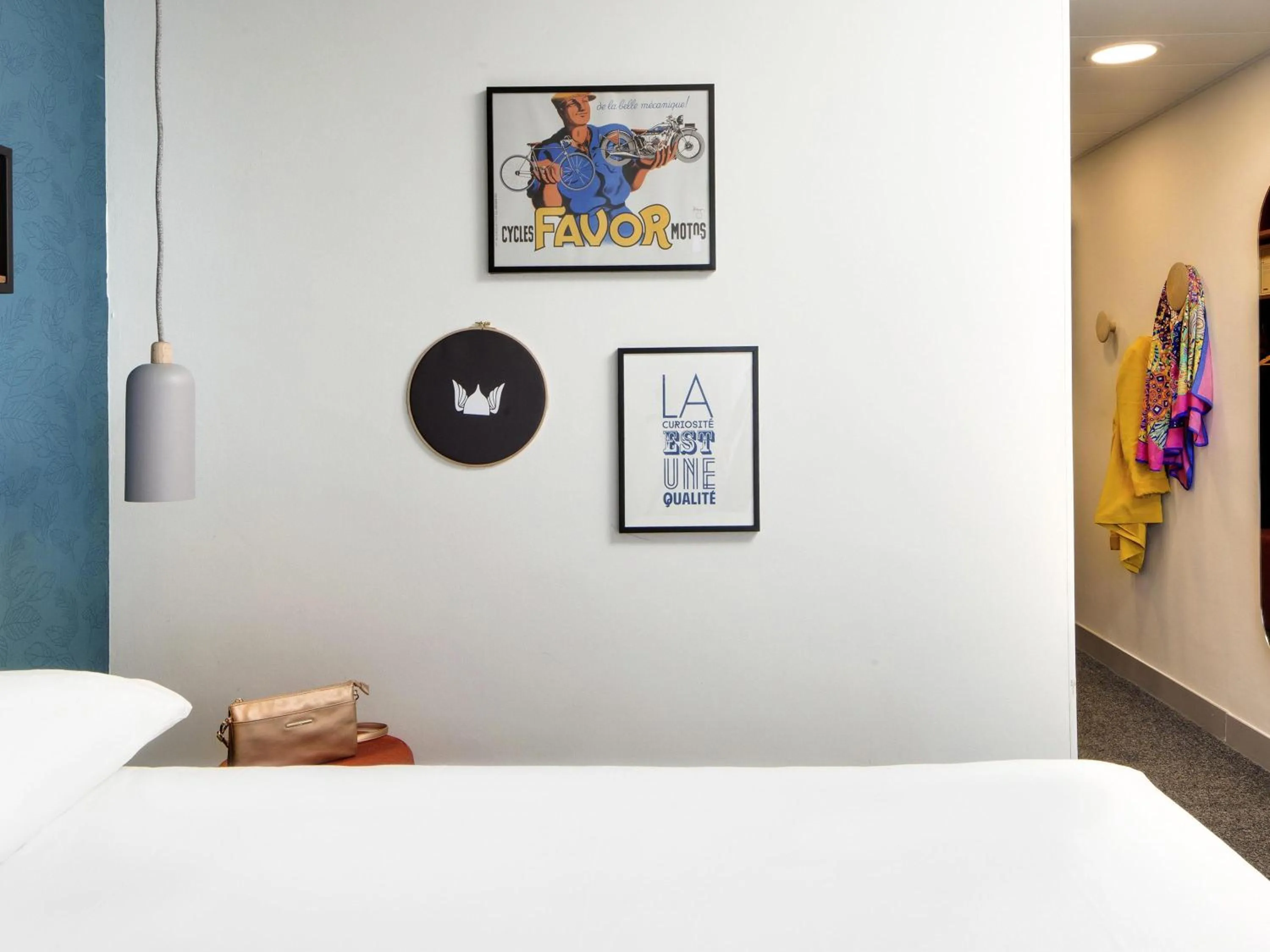 Bedroom, Bed in Hôtel ibis Styles Clermont-Ferrand Gare