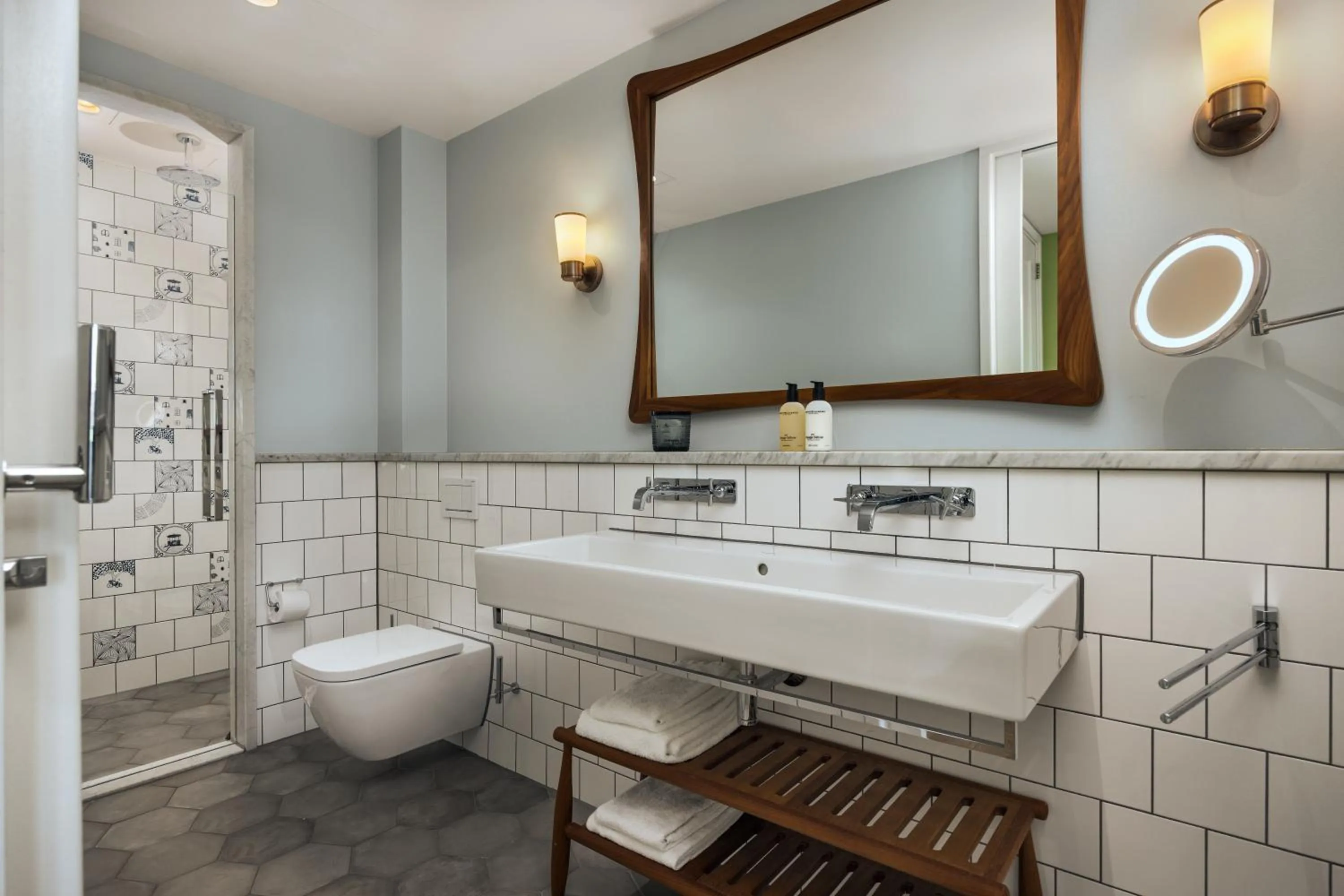 Shower in The July - Twenty Eight