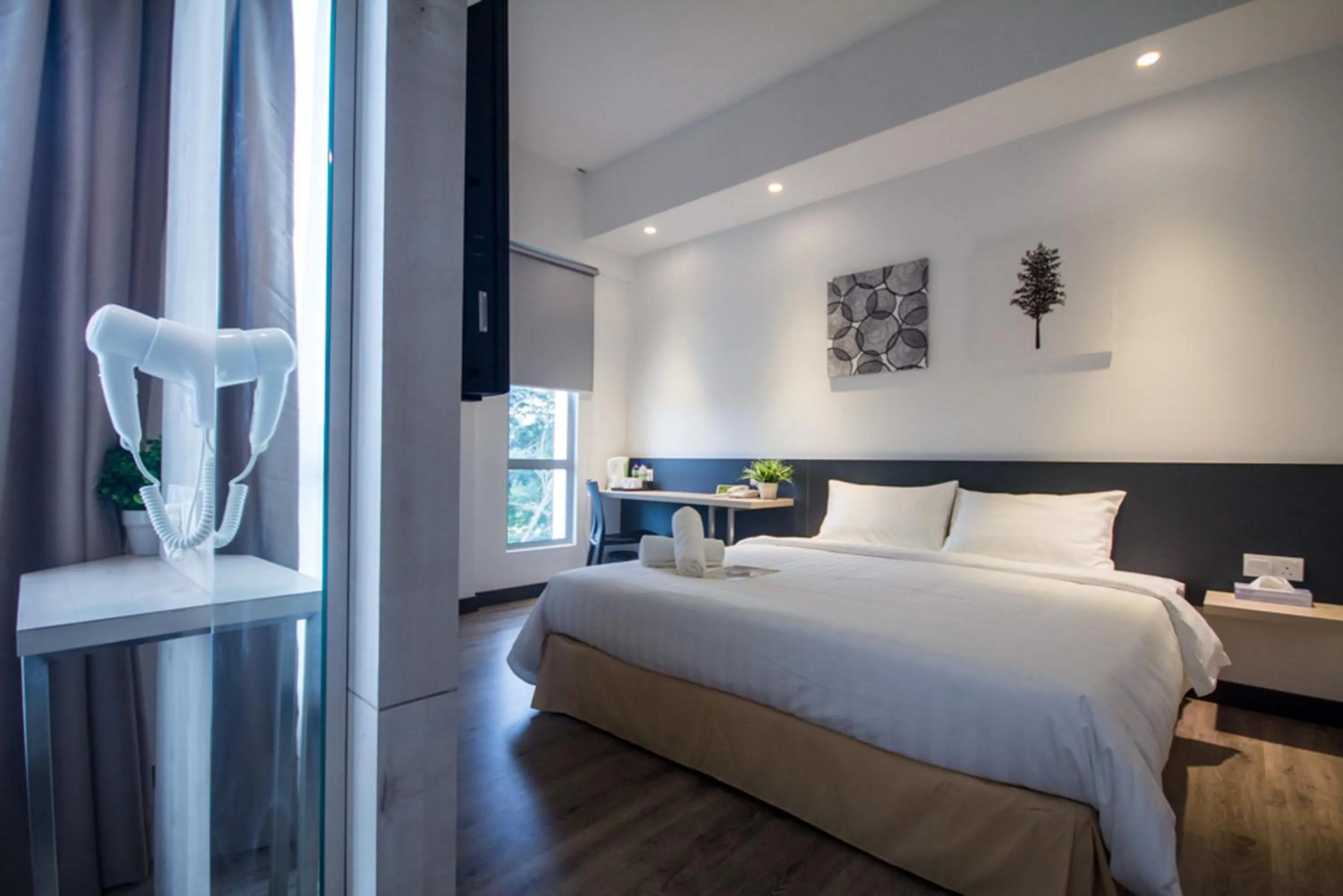 Coffee/tea facilities, Bed in Fuller Hotel Kulim