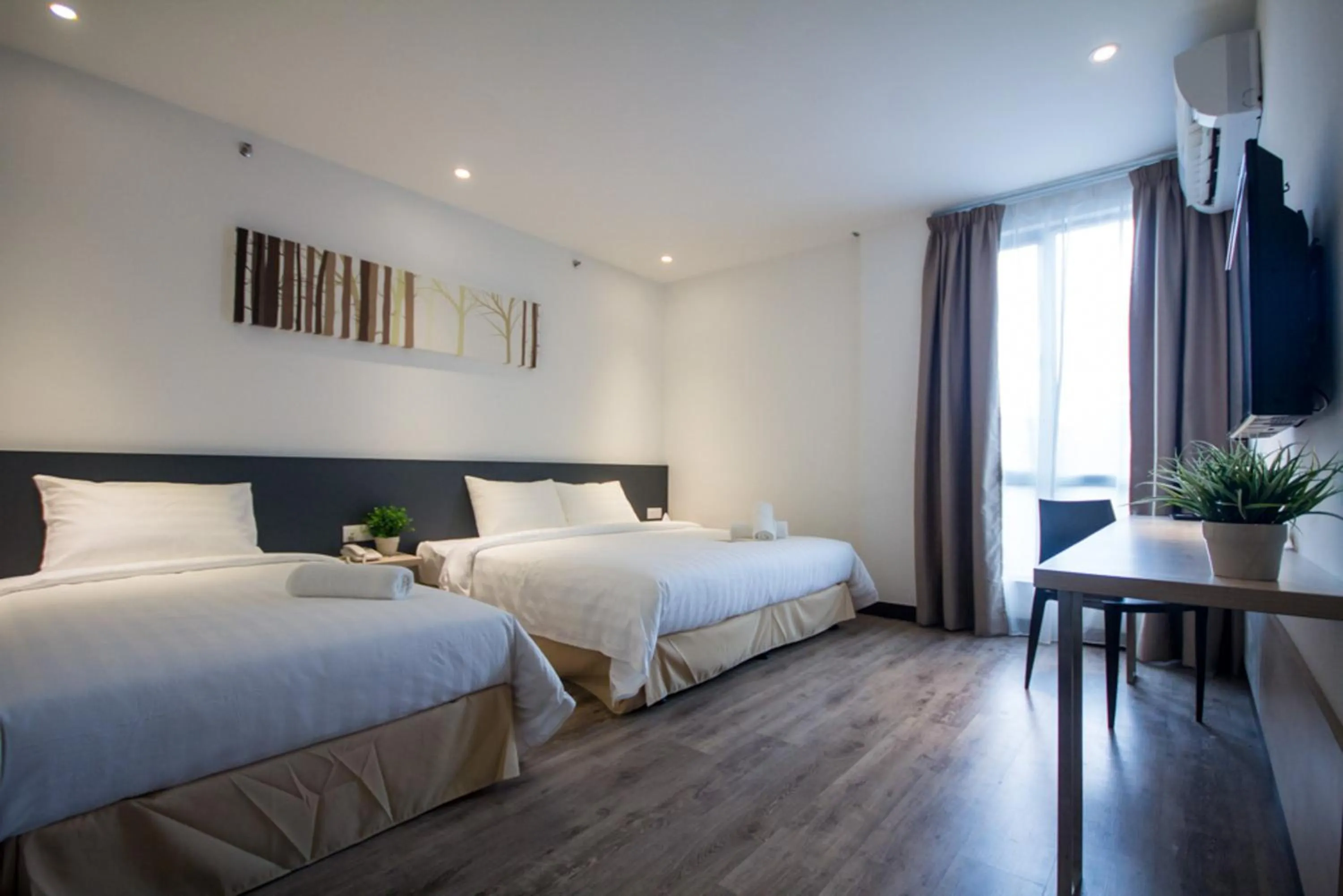 Photo of the whole room, Bed in Fuller Hotel Kulim