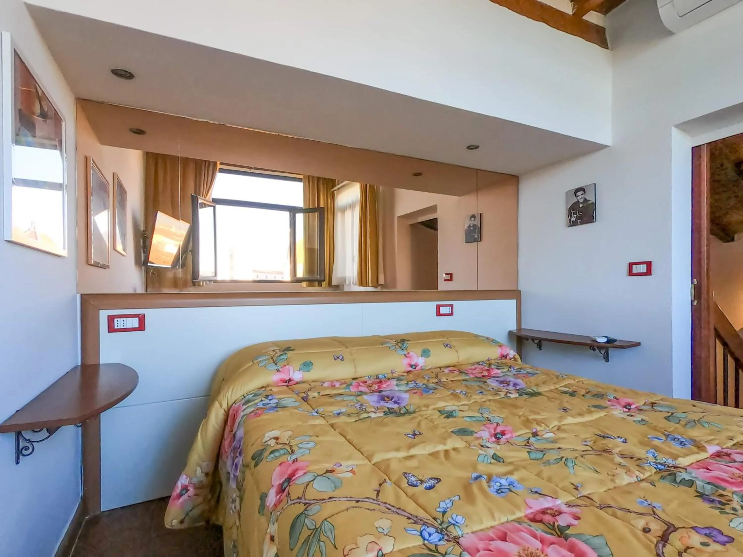 Bedroom, Bed in Soggiorno Rubino