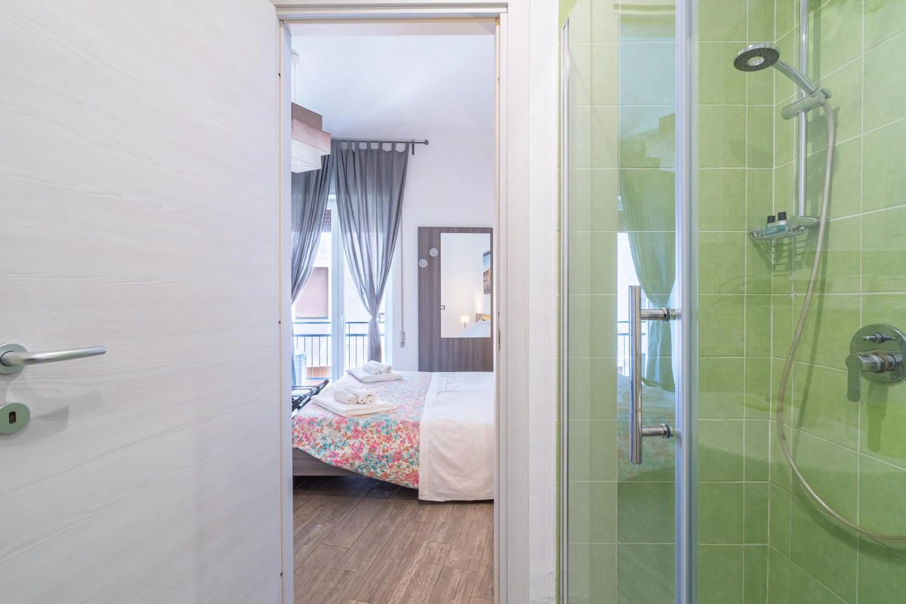 Photo of the whole room, Bed in Cavour Rooms