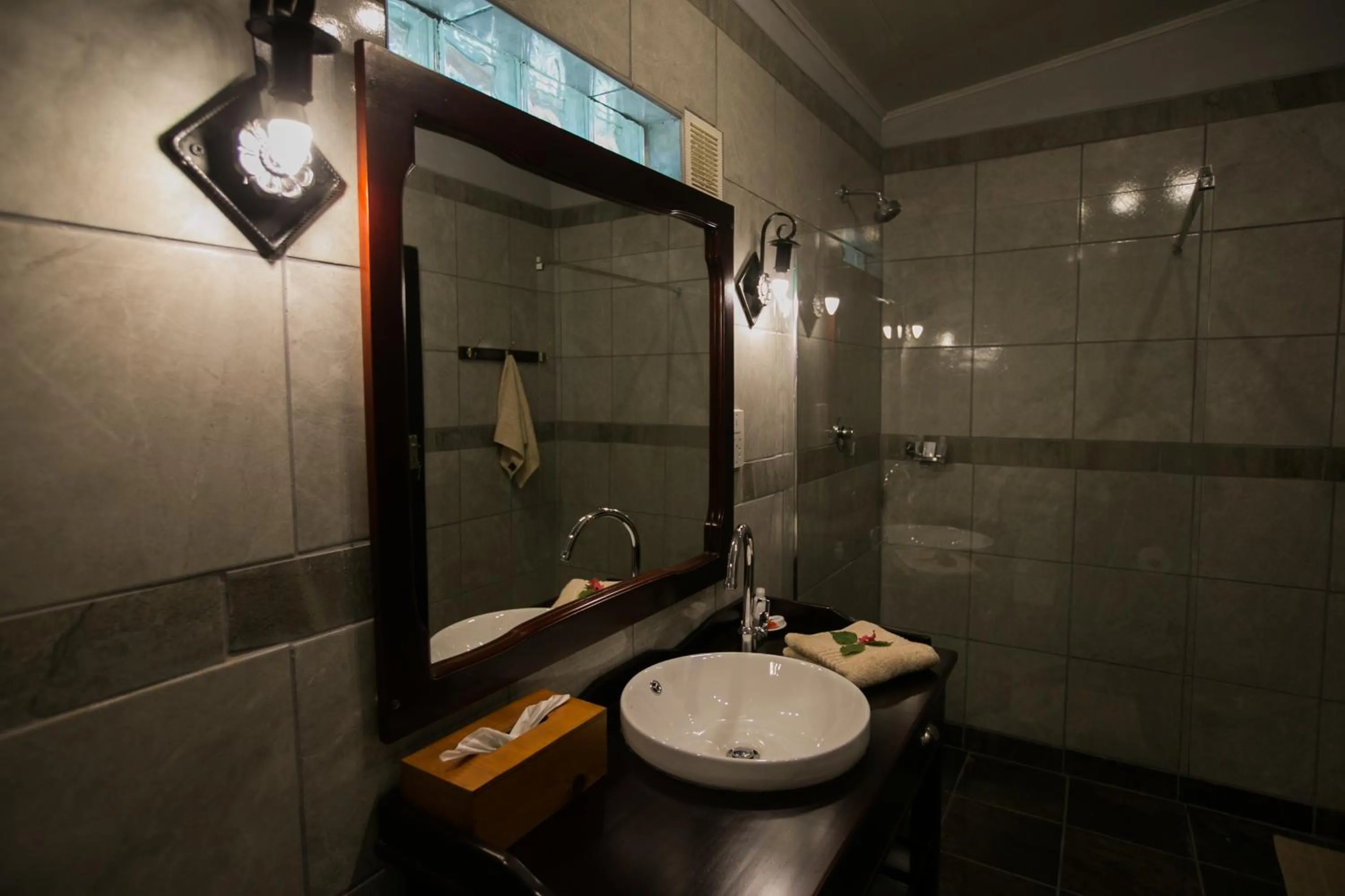 Decorative detail in Island Safari Lodge