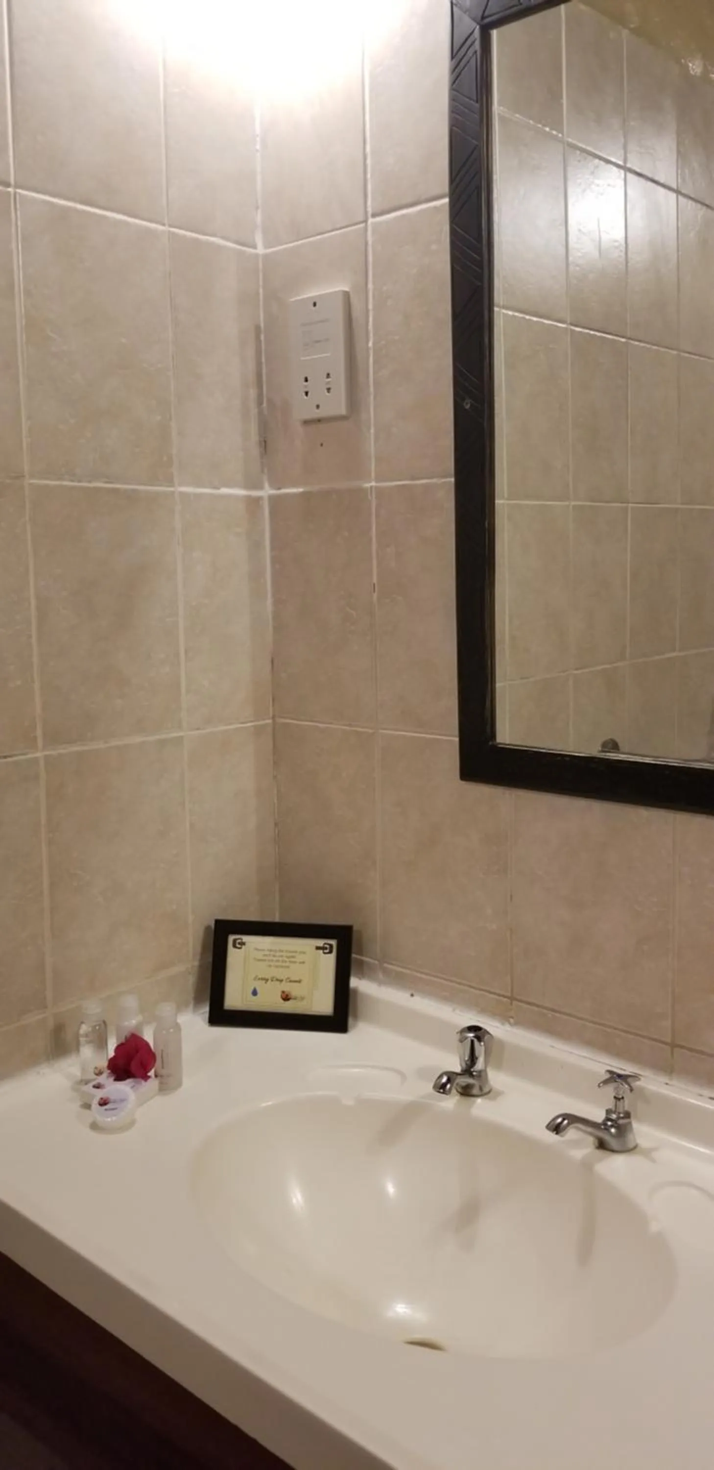 Bathroom in Island Safari Lodge