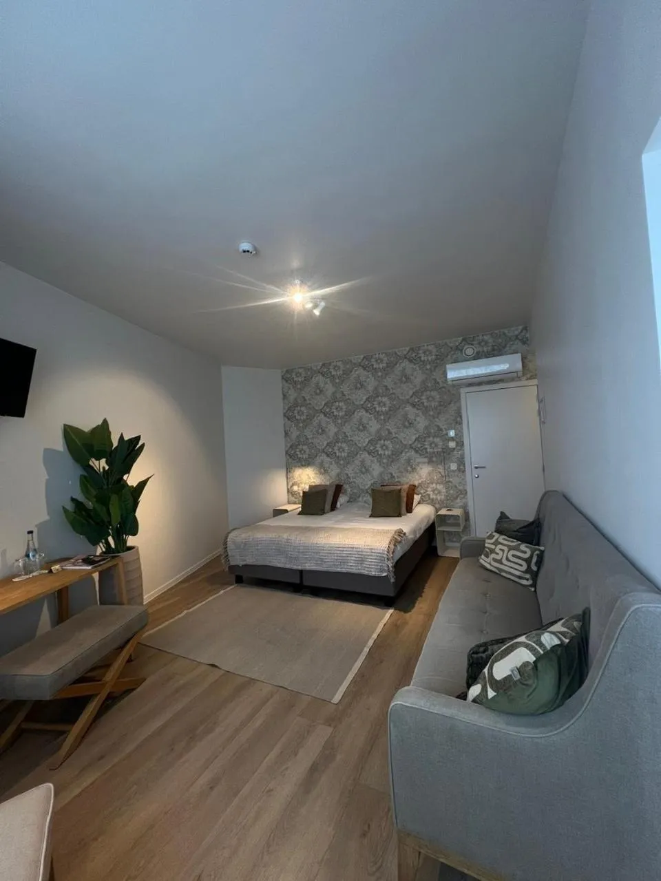 Bed in Hotel du Bassin