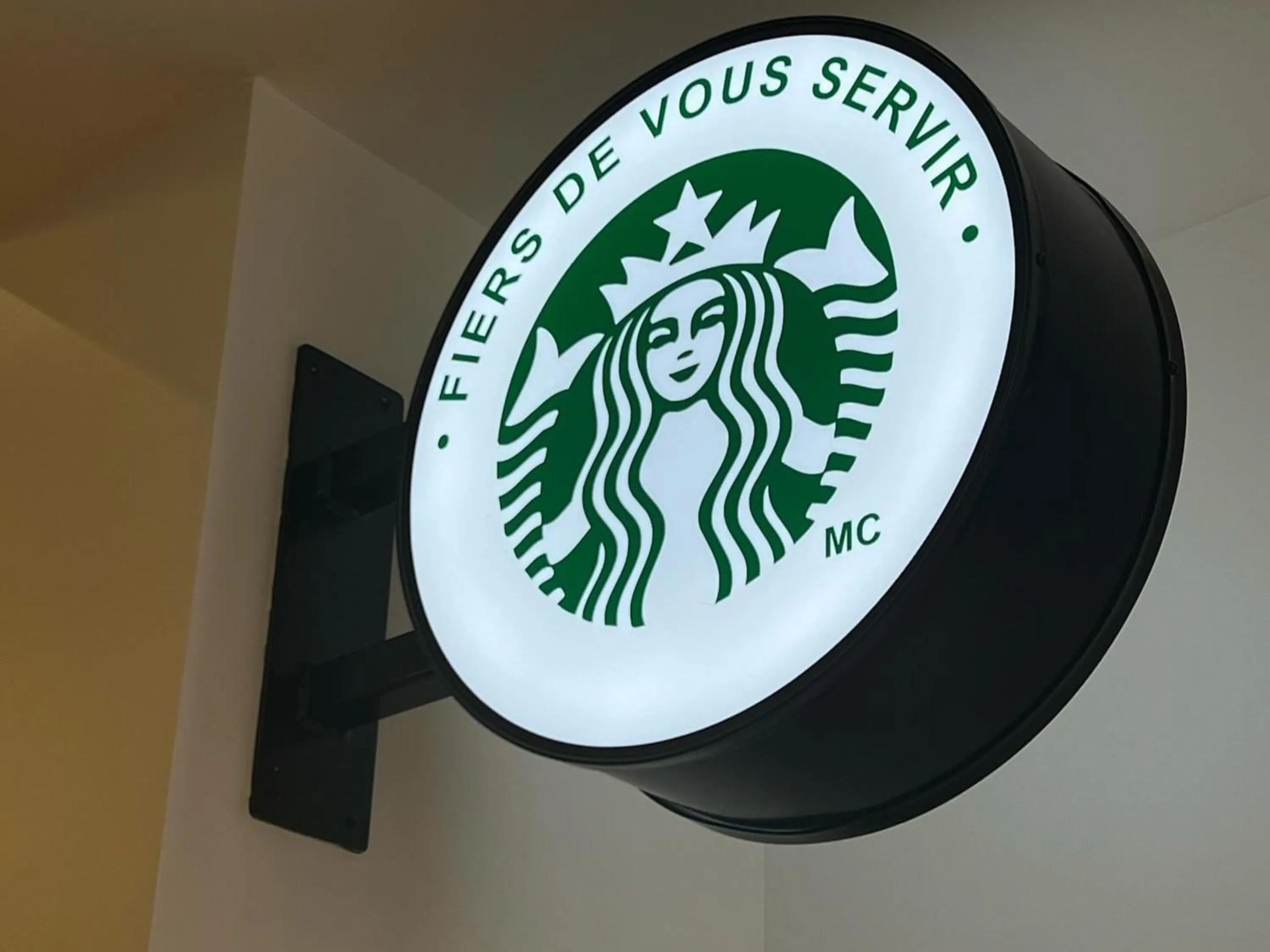 Breakfast in OTL Gouverneur Saguenay