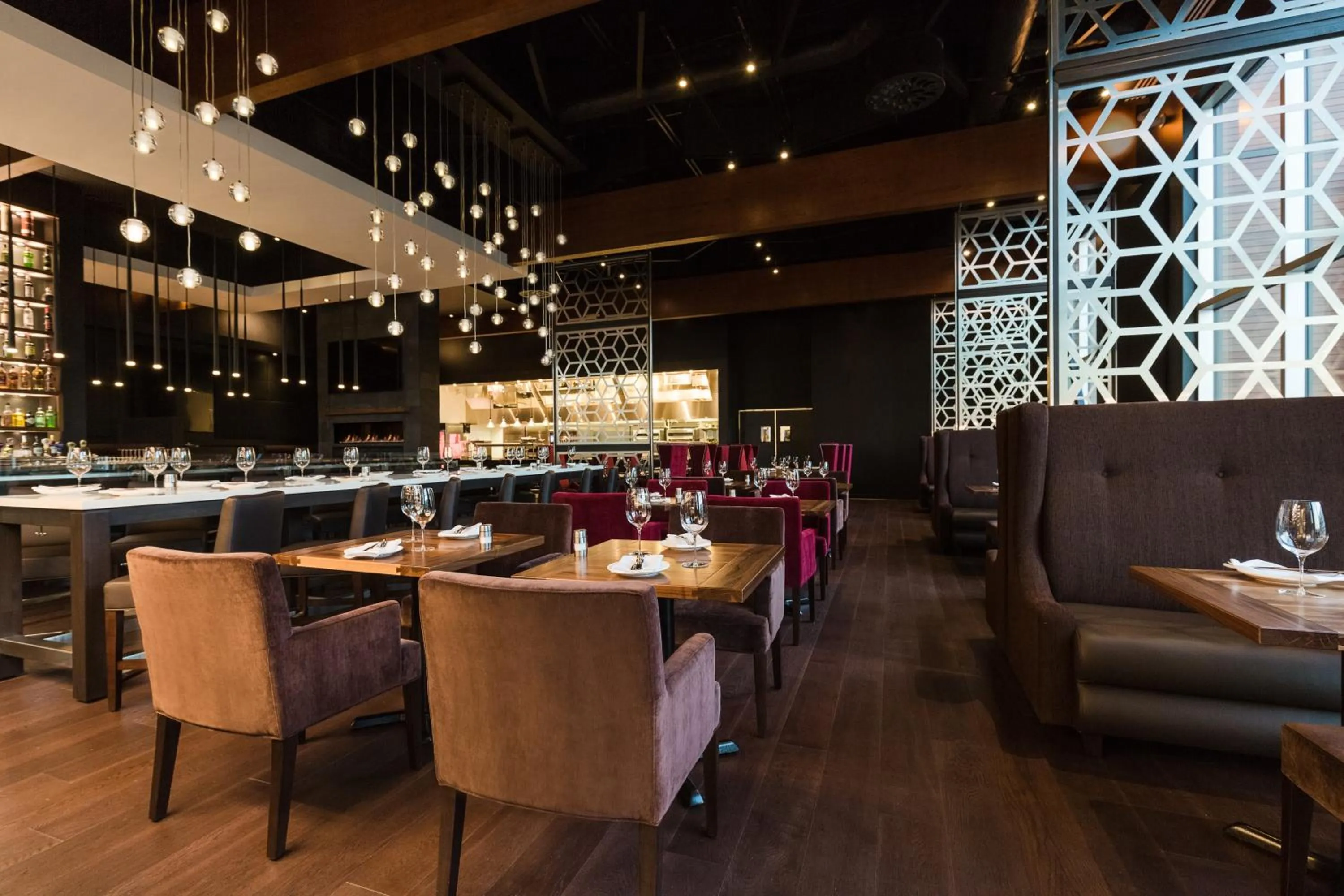 Restaurant/places to eat in OTL Gouverneur Saguenay