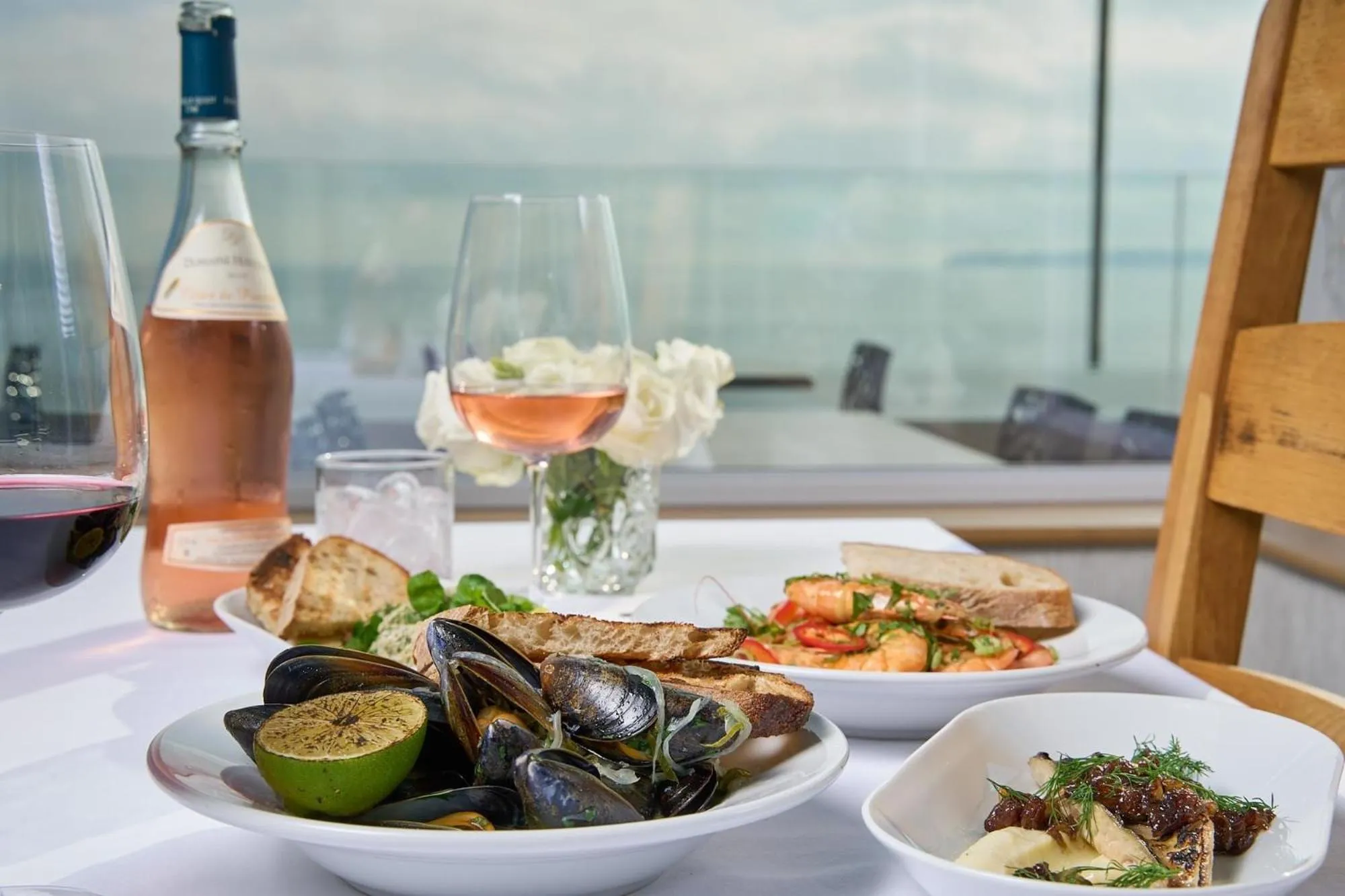 Restaurant/places to eat in Channel View Boutique Hotel - Adults Only