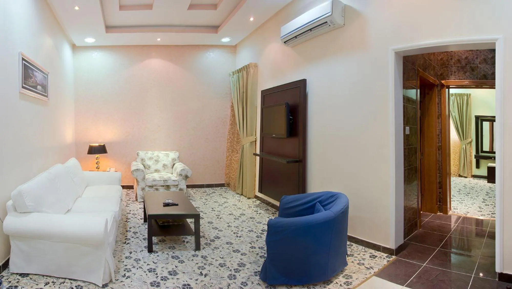 Day in Diyafat Al Saada Serviced Apartments - Ishbillia