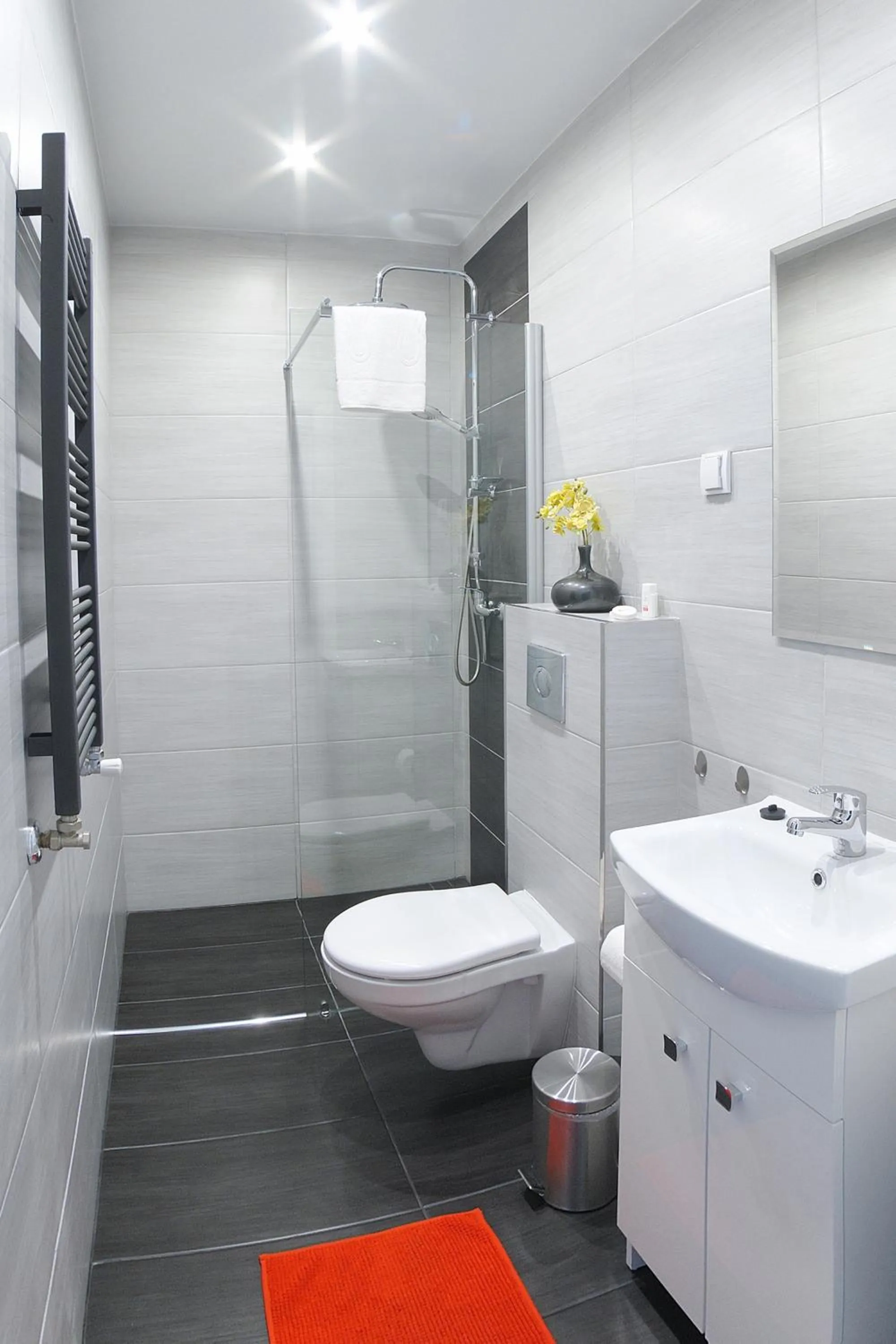 Photo of the whole room in 7th Room Guest House