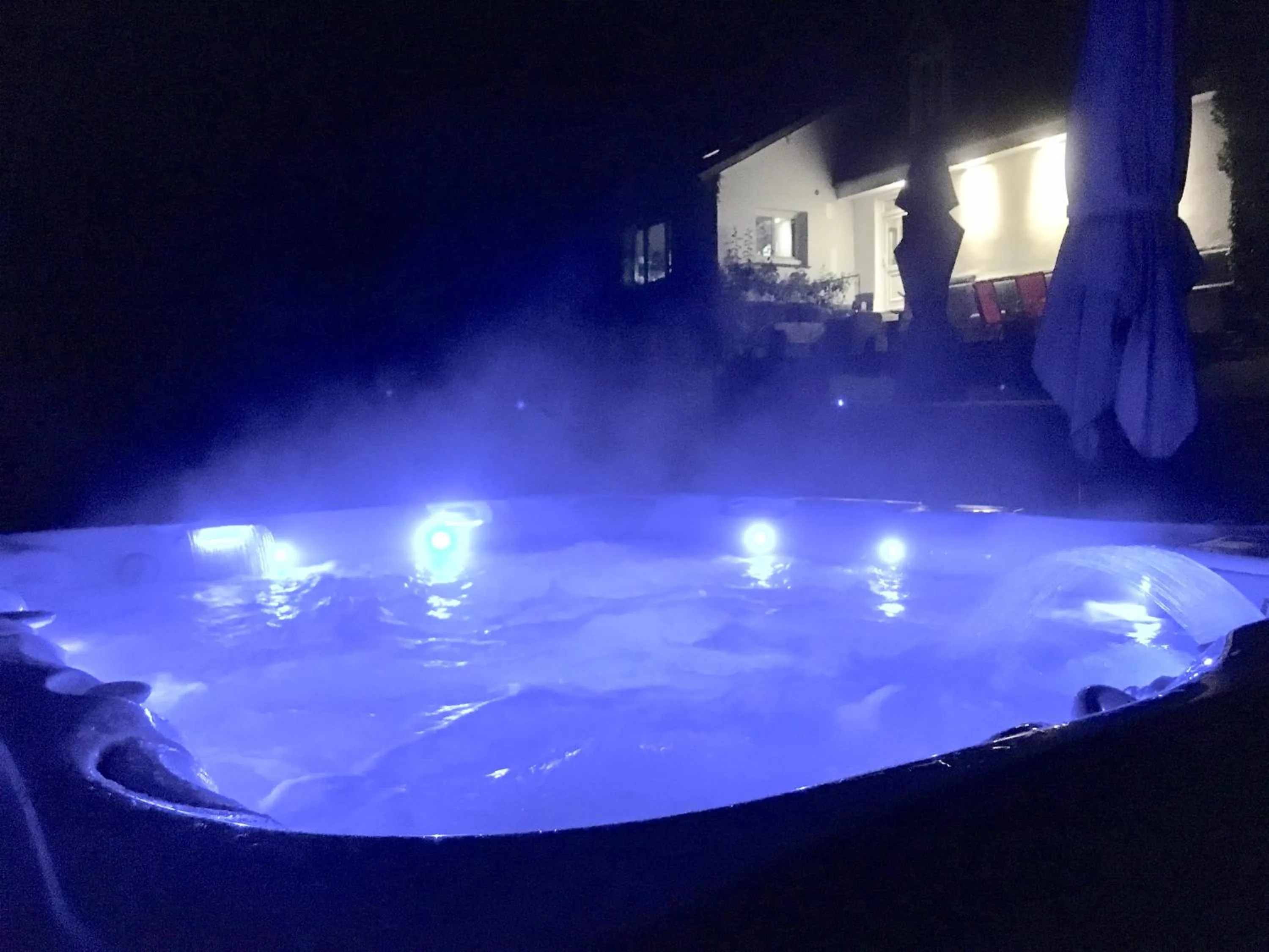 Hot Spring Bath, Swimming Pool in Le Clos Dessyag