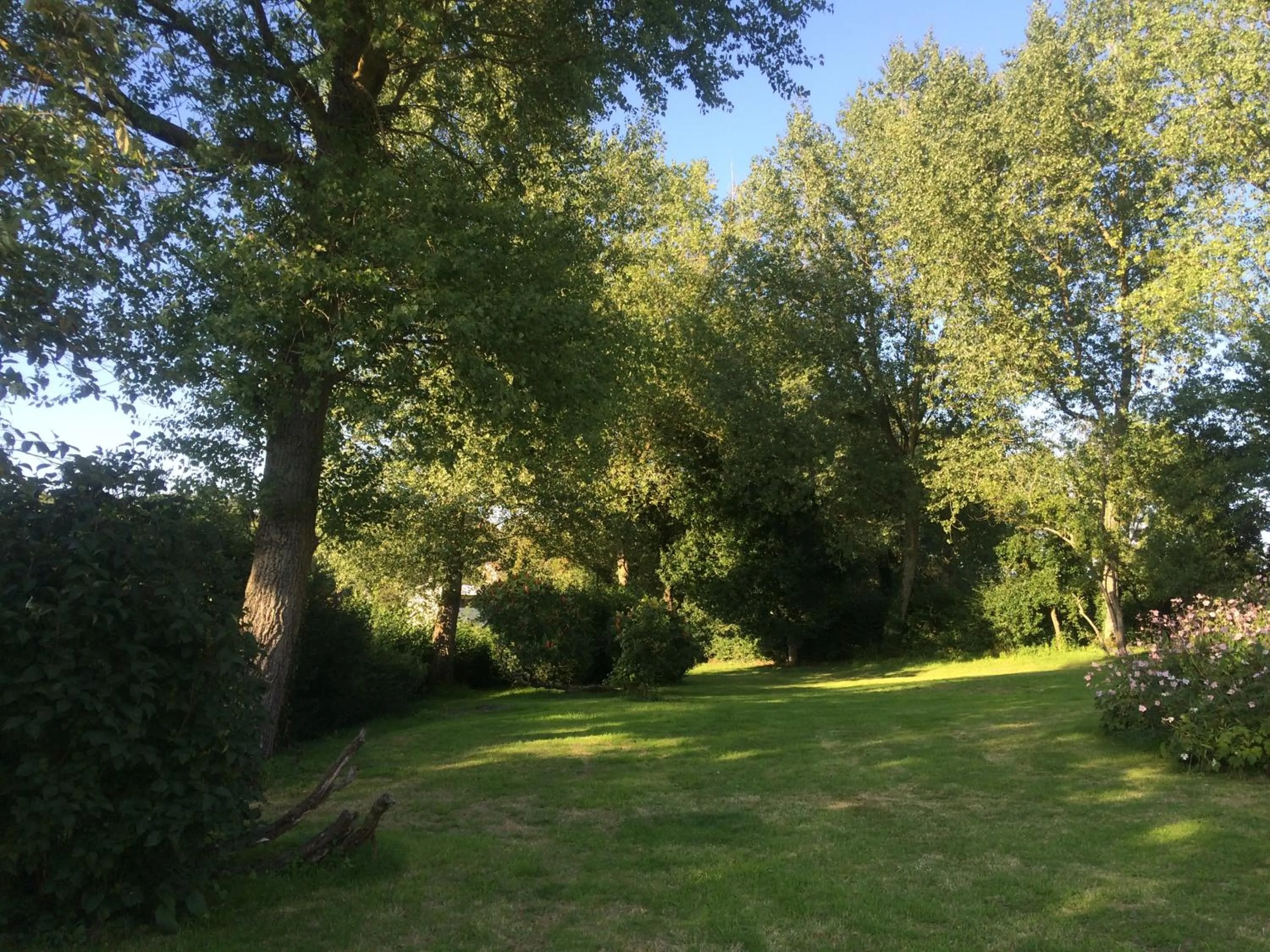 Garden in Le Clos Dessyag
