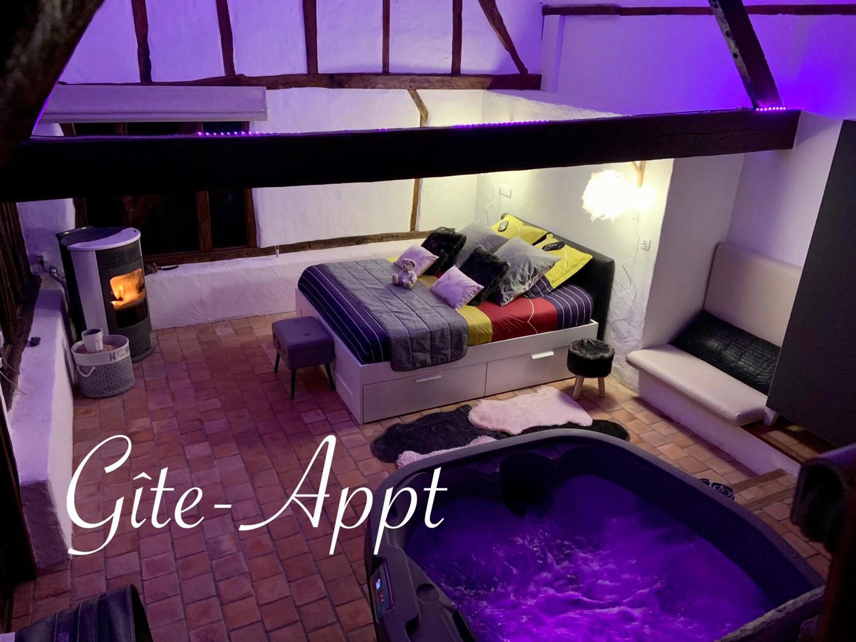 Hot Tub in Le Clos Dessyag