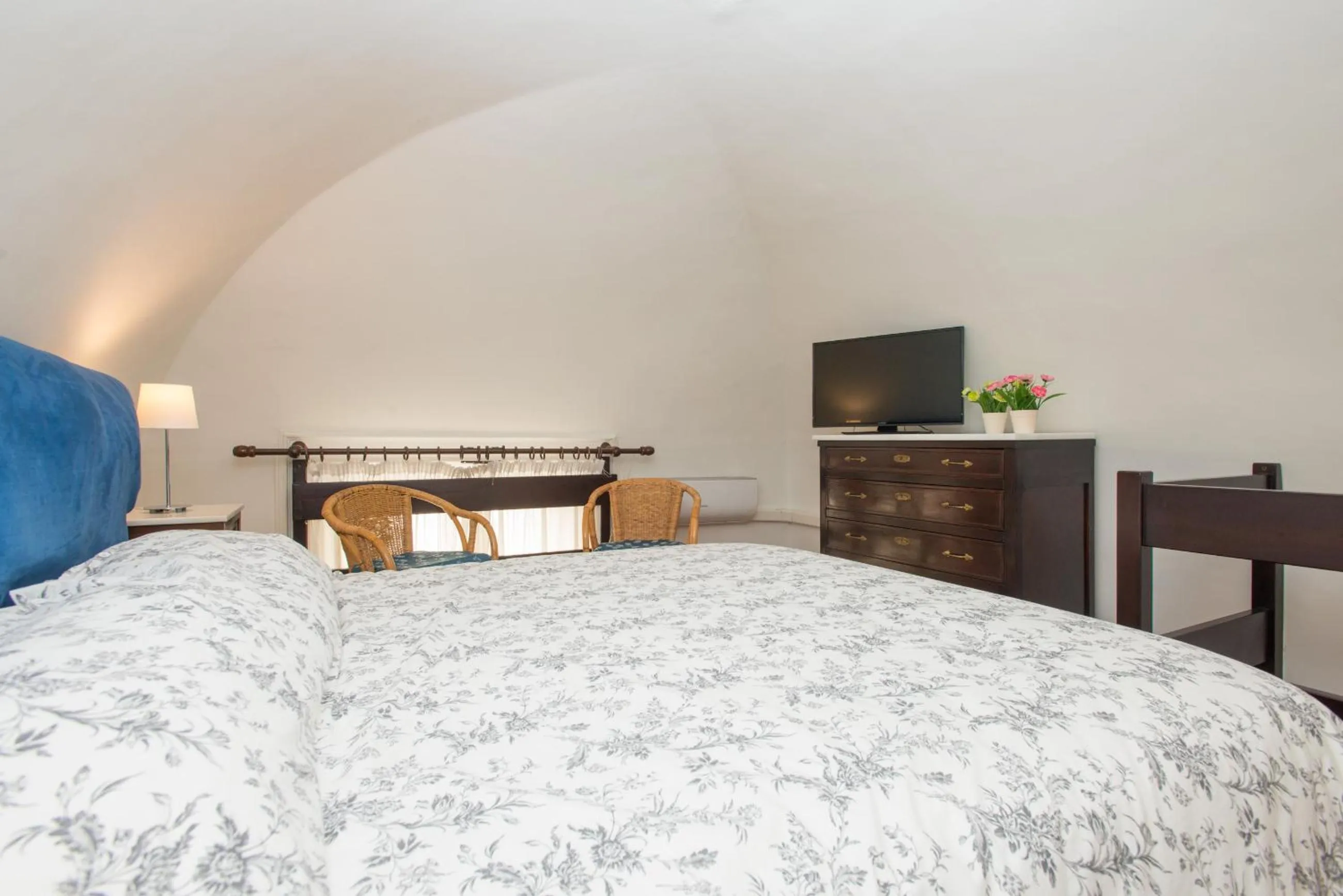 Bedroom, Bed in Il Garbino Suite and Apartment