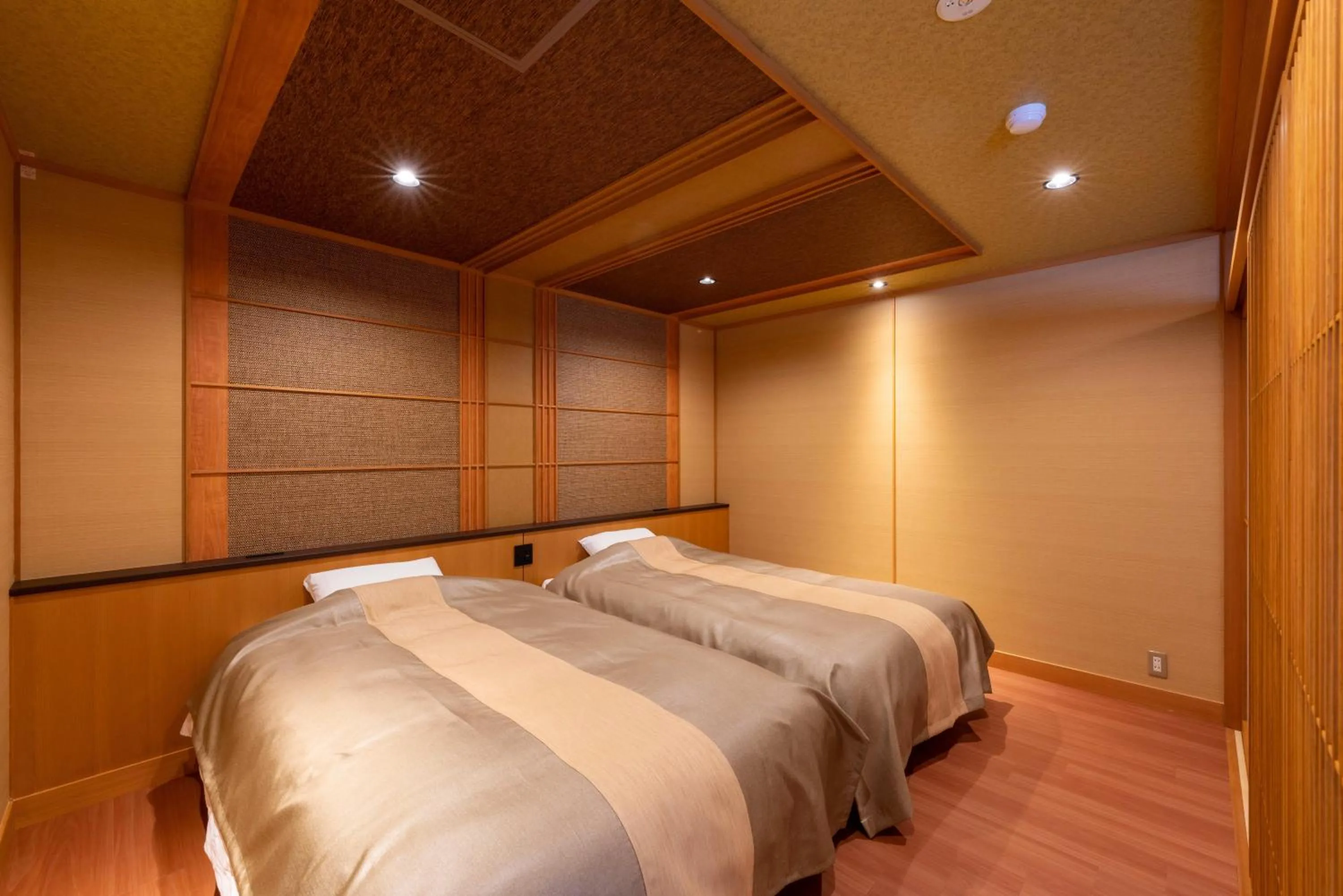 Bed in Hotel Sekitei