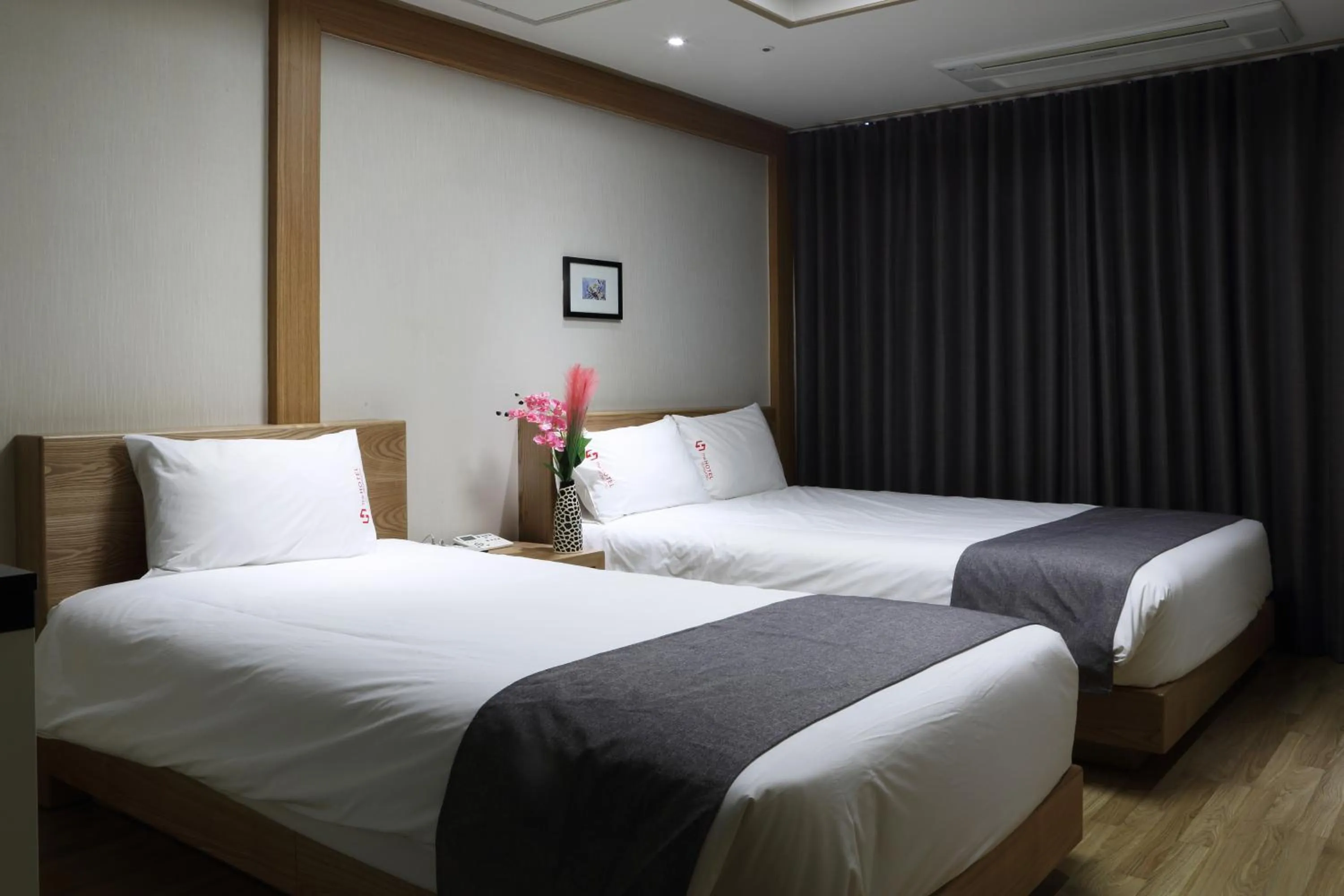 Bed in Incheon The Hotel Yeongjong