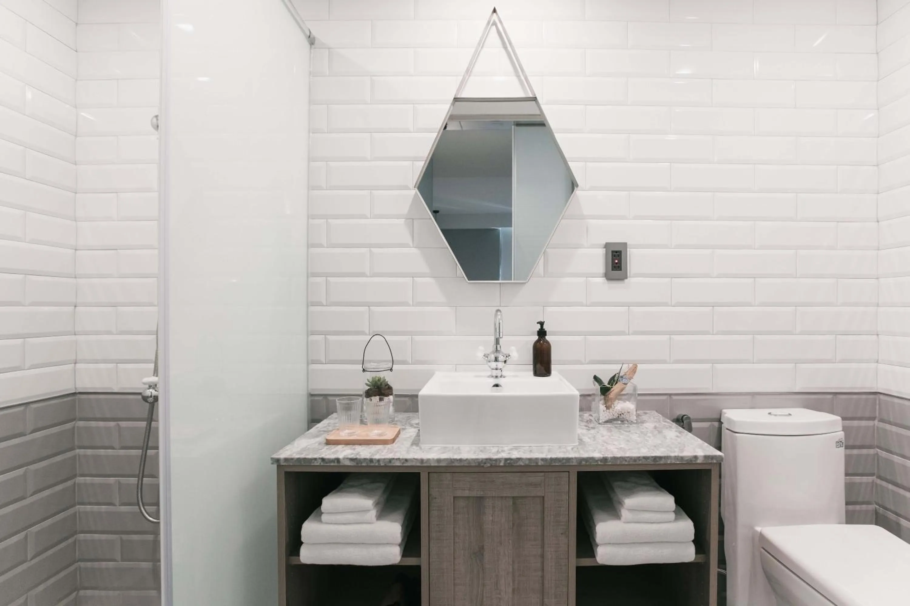 Shower in PAPO'A Hotel