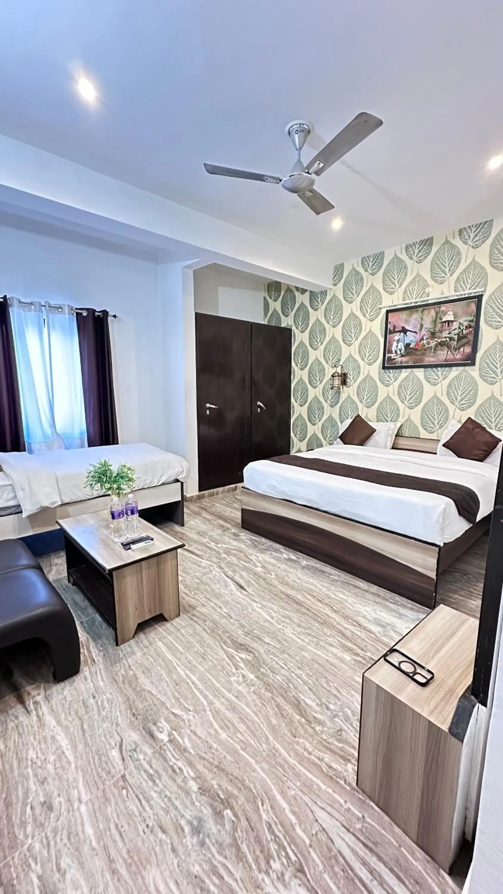 Bed in Nahargarh Palace Hotel