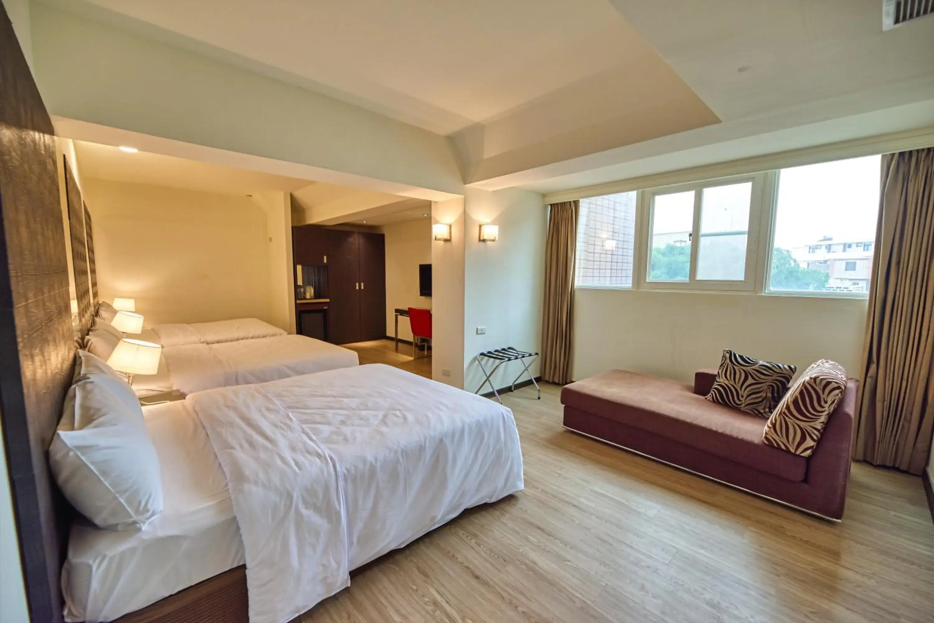 Family Suite in Jih Lih Hotel Family Suite in Jih Lih Hotel