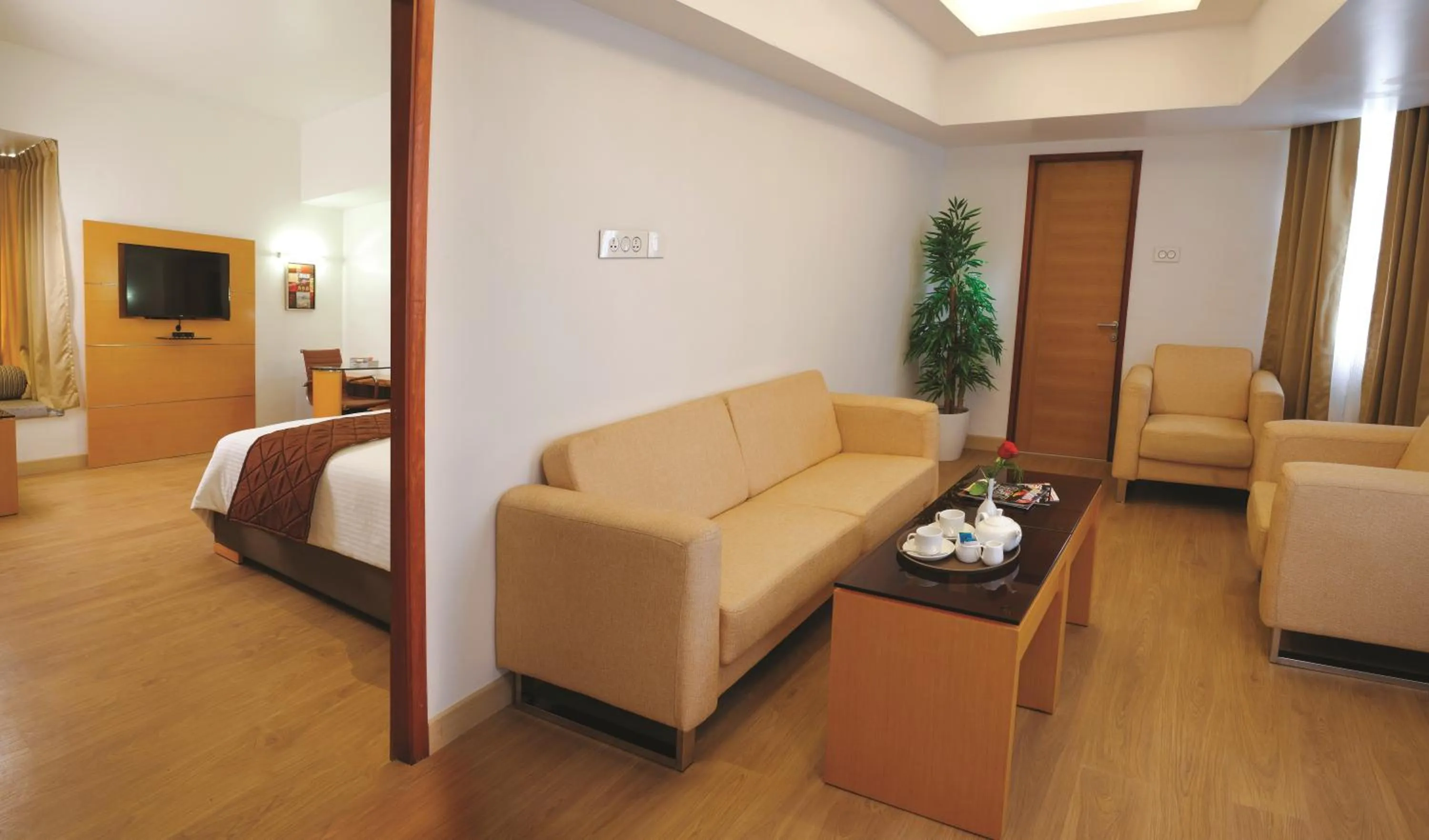 Day, Bed in The Central Residency